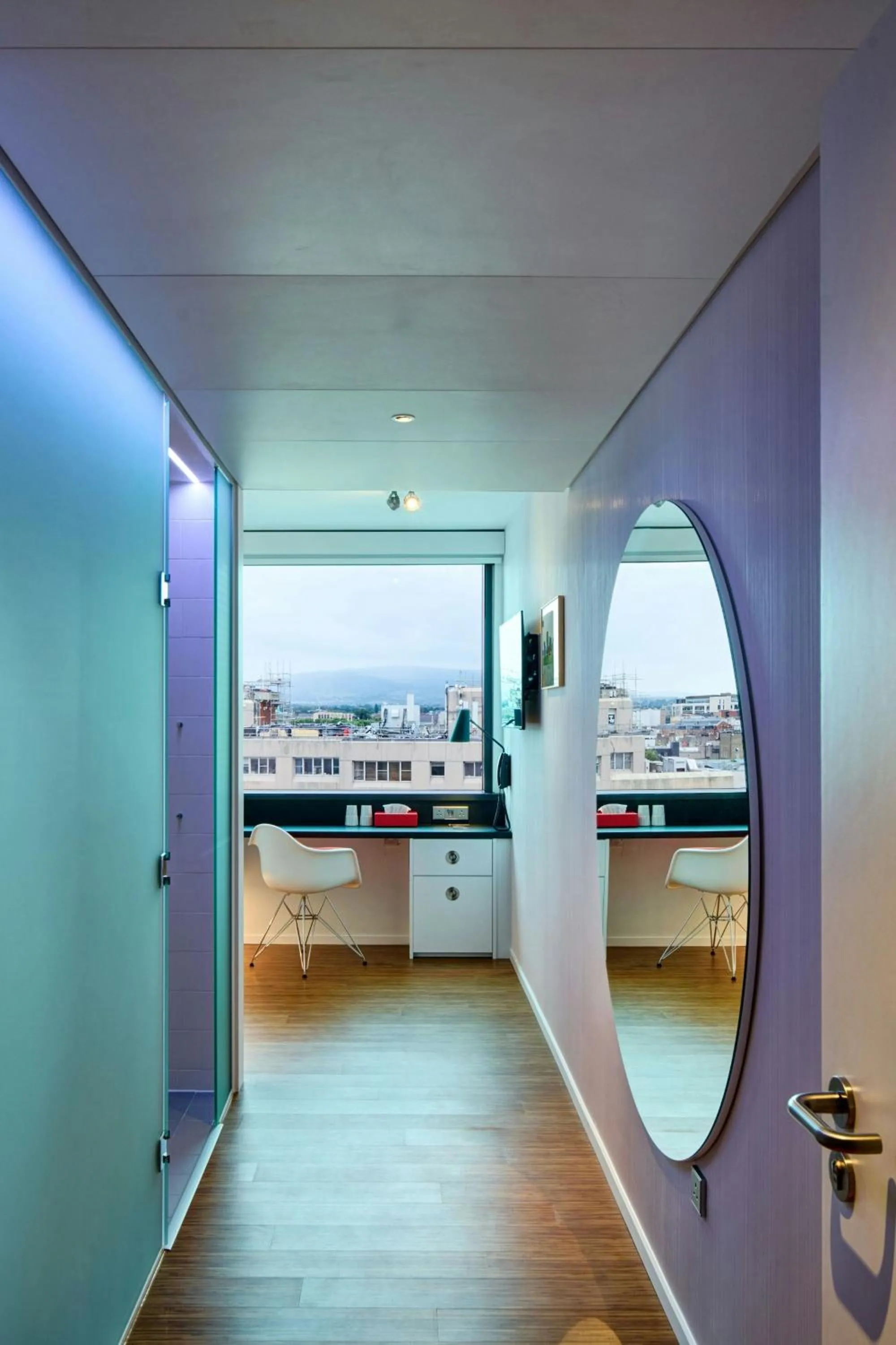 Bedroom in citizenM Dublin St Patrick's