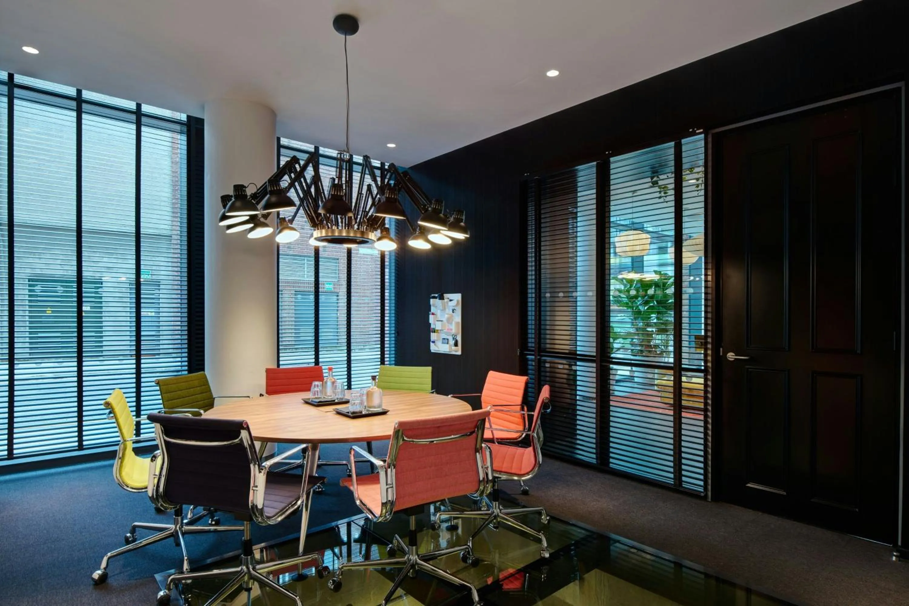 Meeting/conference room in citizenM Dublin St Patrick's