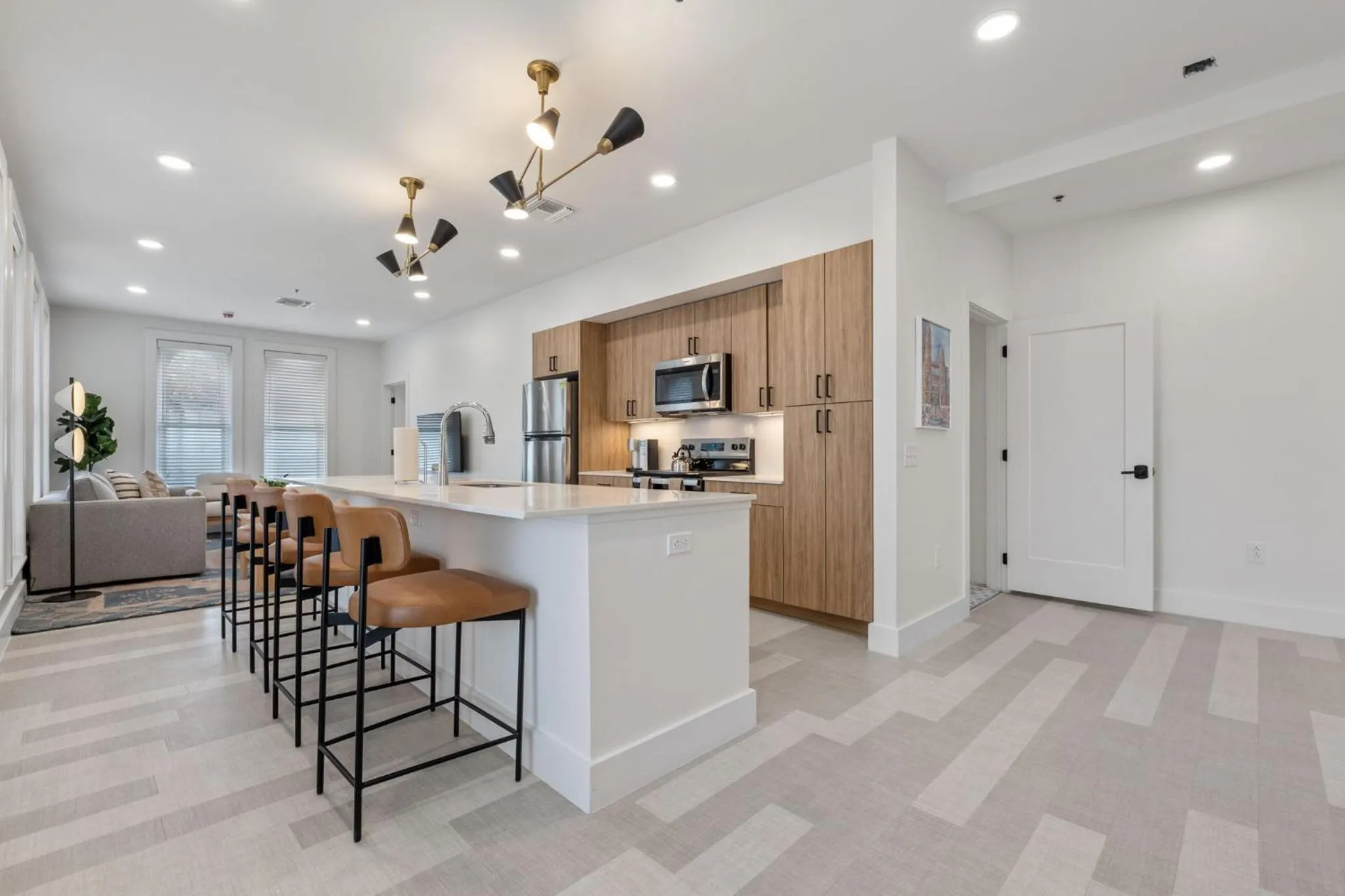 Kitchen or kitchenette in The Continental, powered by Placemakr - Downtown - Market Square