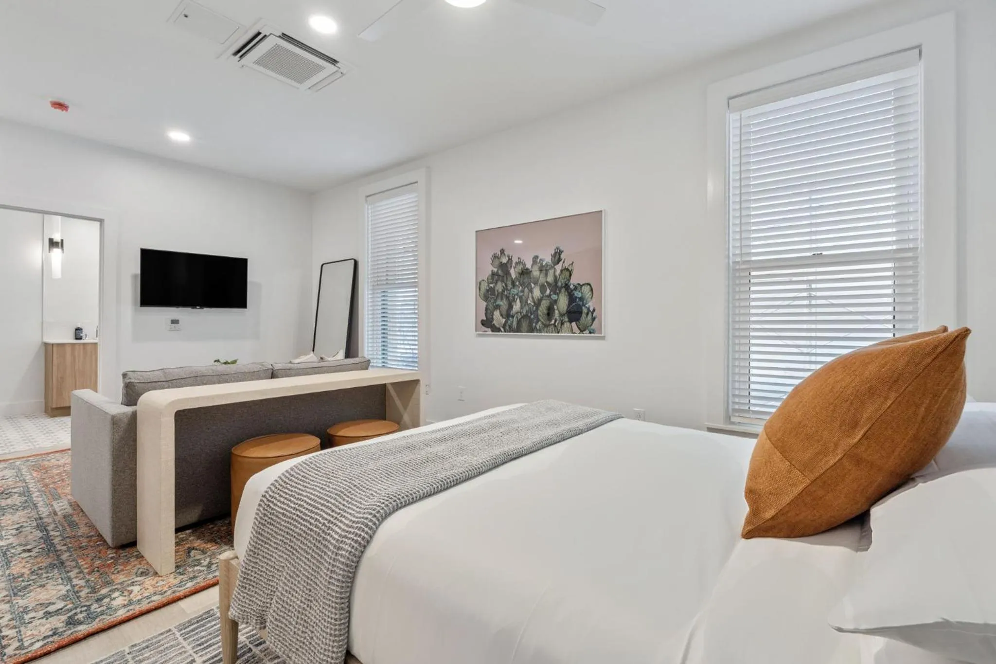 Bed in The Continental, powered by Placemakr - Downtown - Market Square