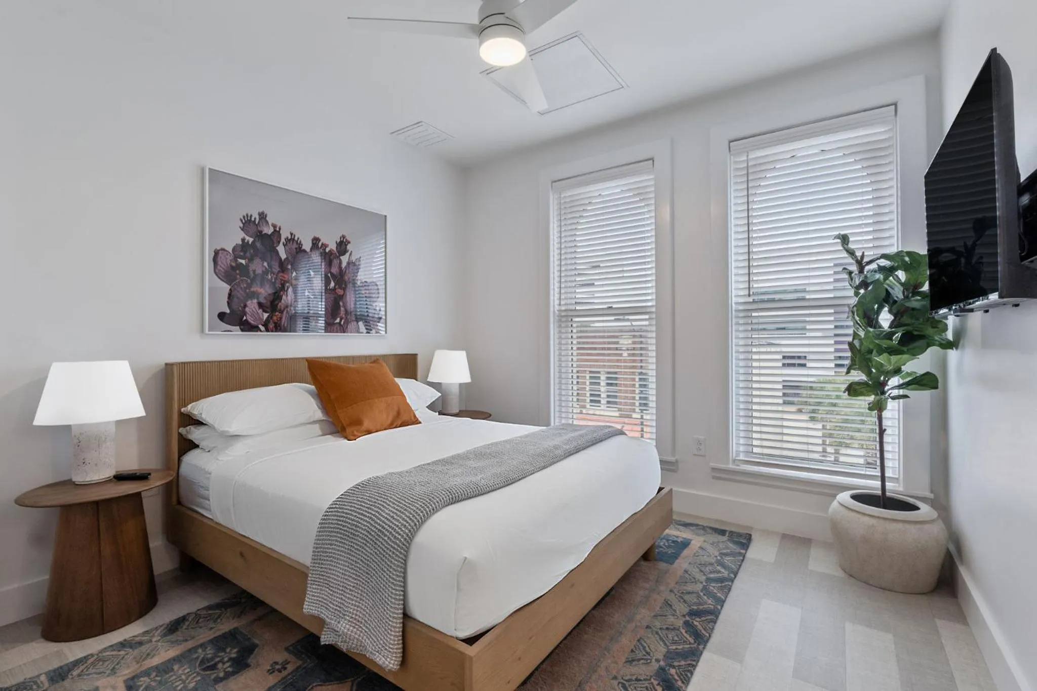 Bedroom, Bed in The Continental, powered by Placemakr - Downtown - Market Square