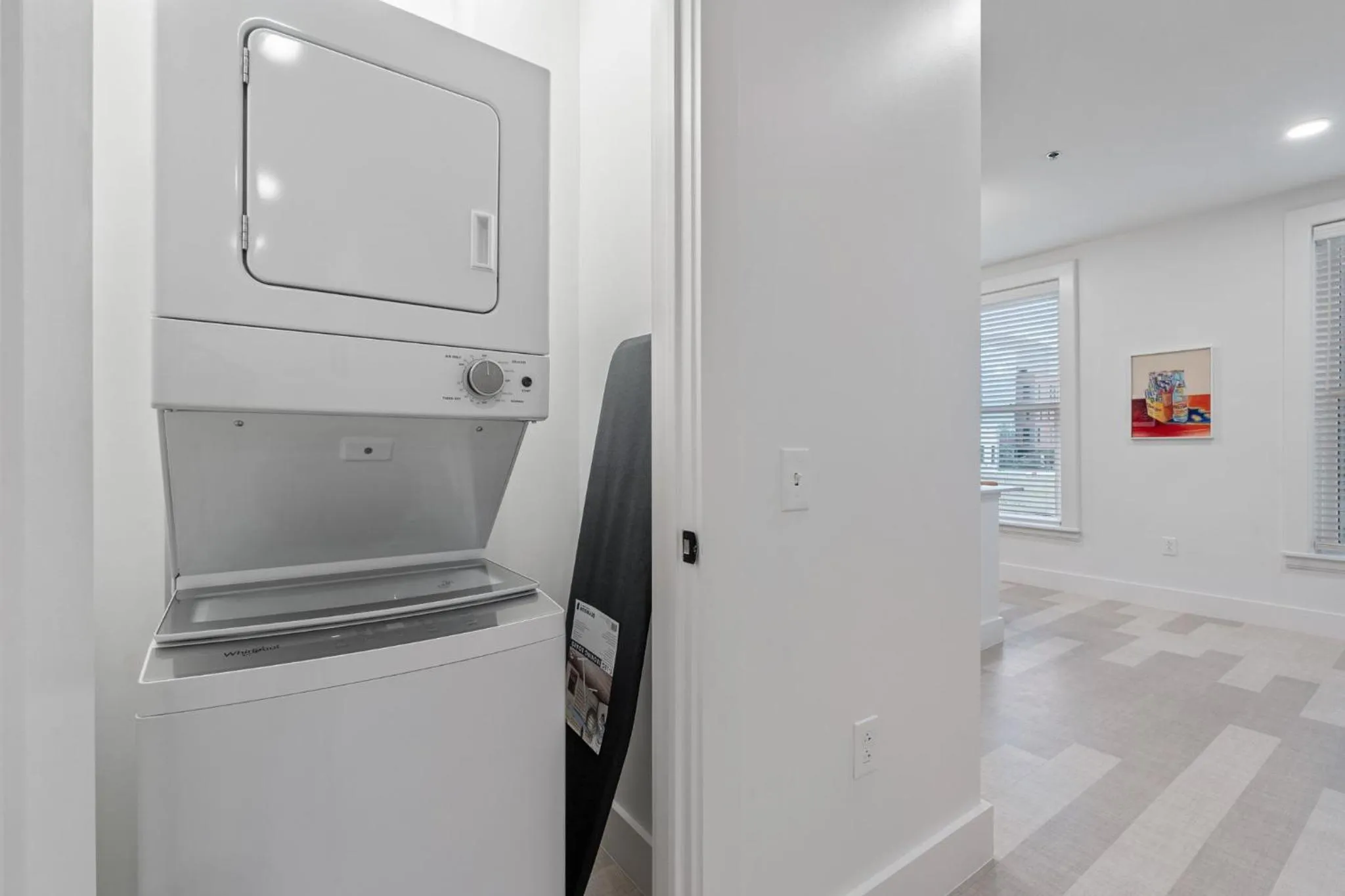 laundry in The Continental, powered by Placemakr - Downtown - Market Square