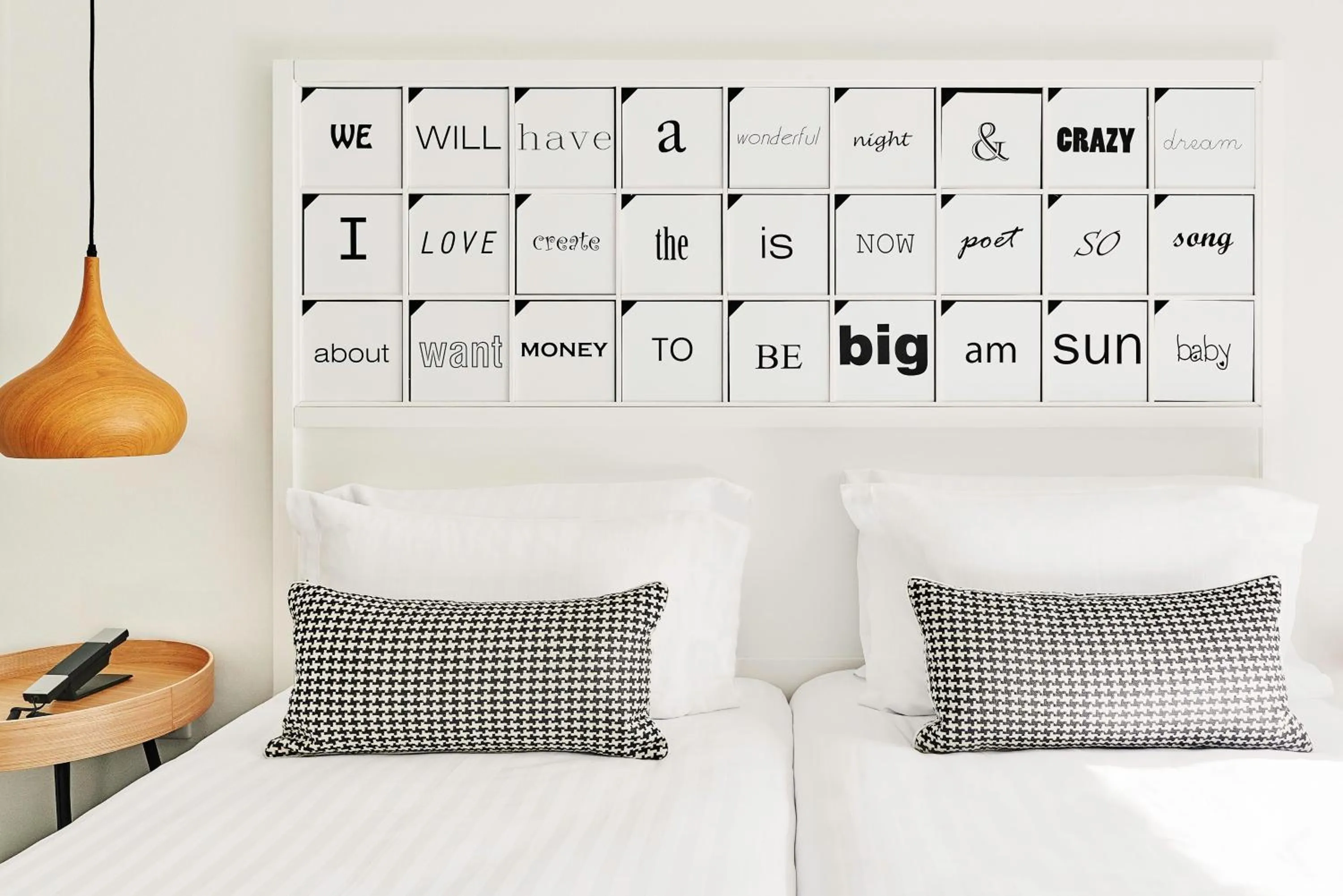 Bedroom, Bed in Hotel Joke - Astotel