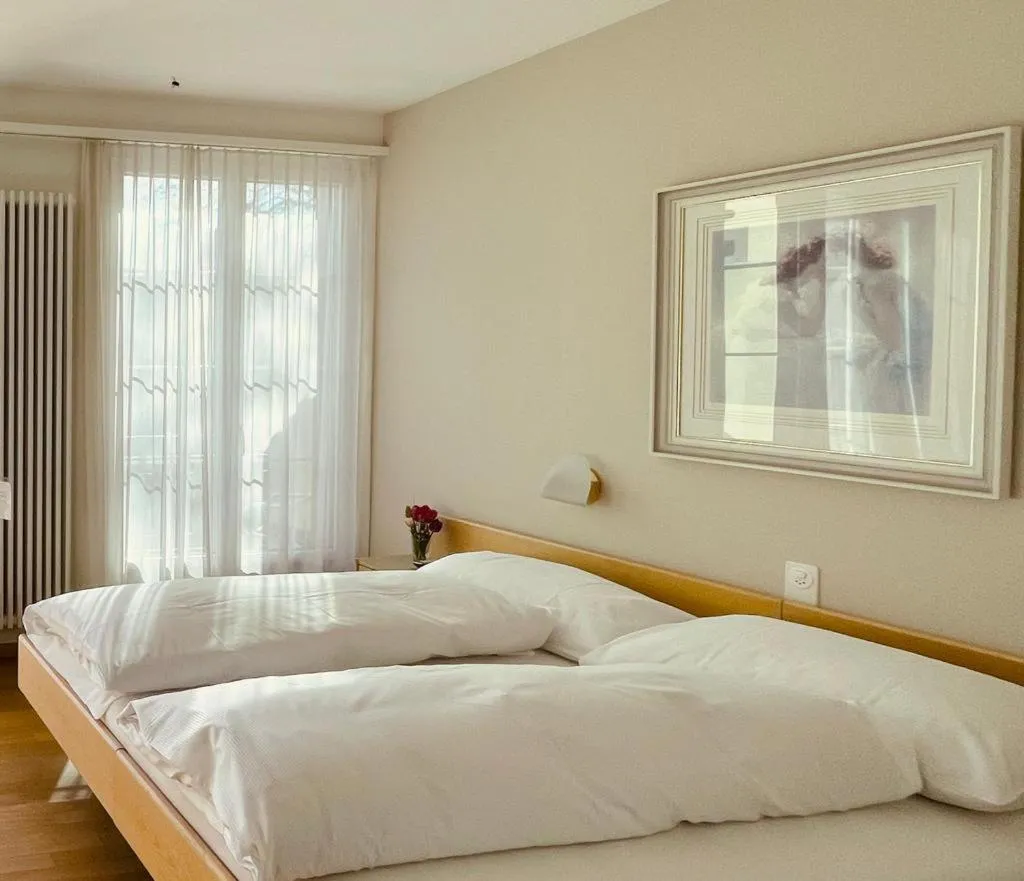 Bed in Hotel Rössli