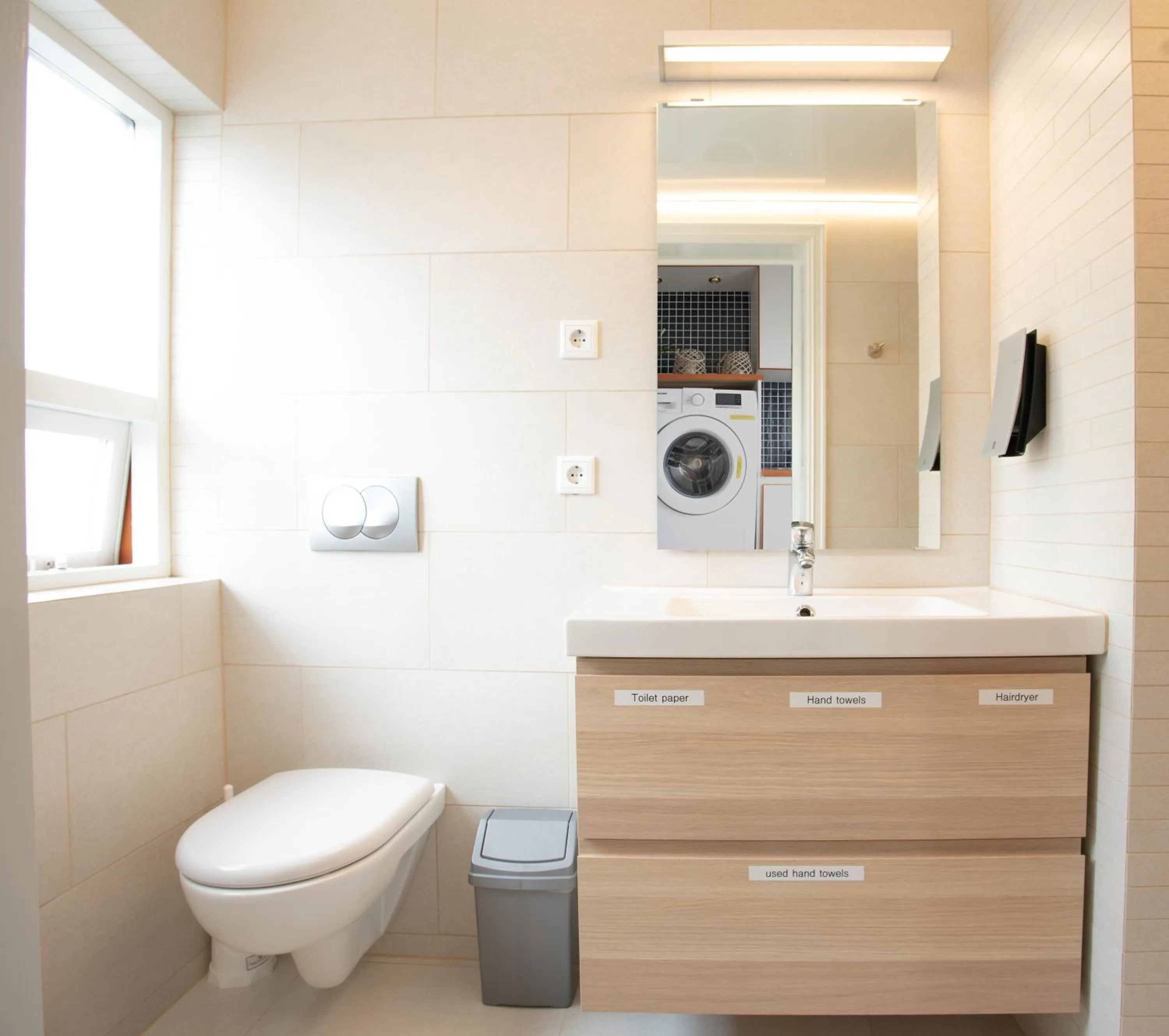 Shower in Old Airline Guesthouse