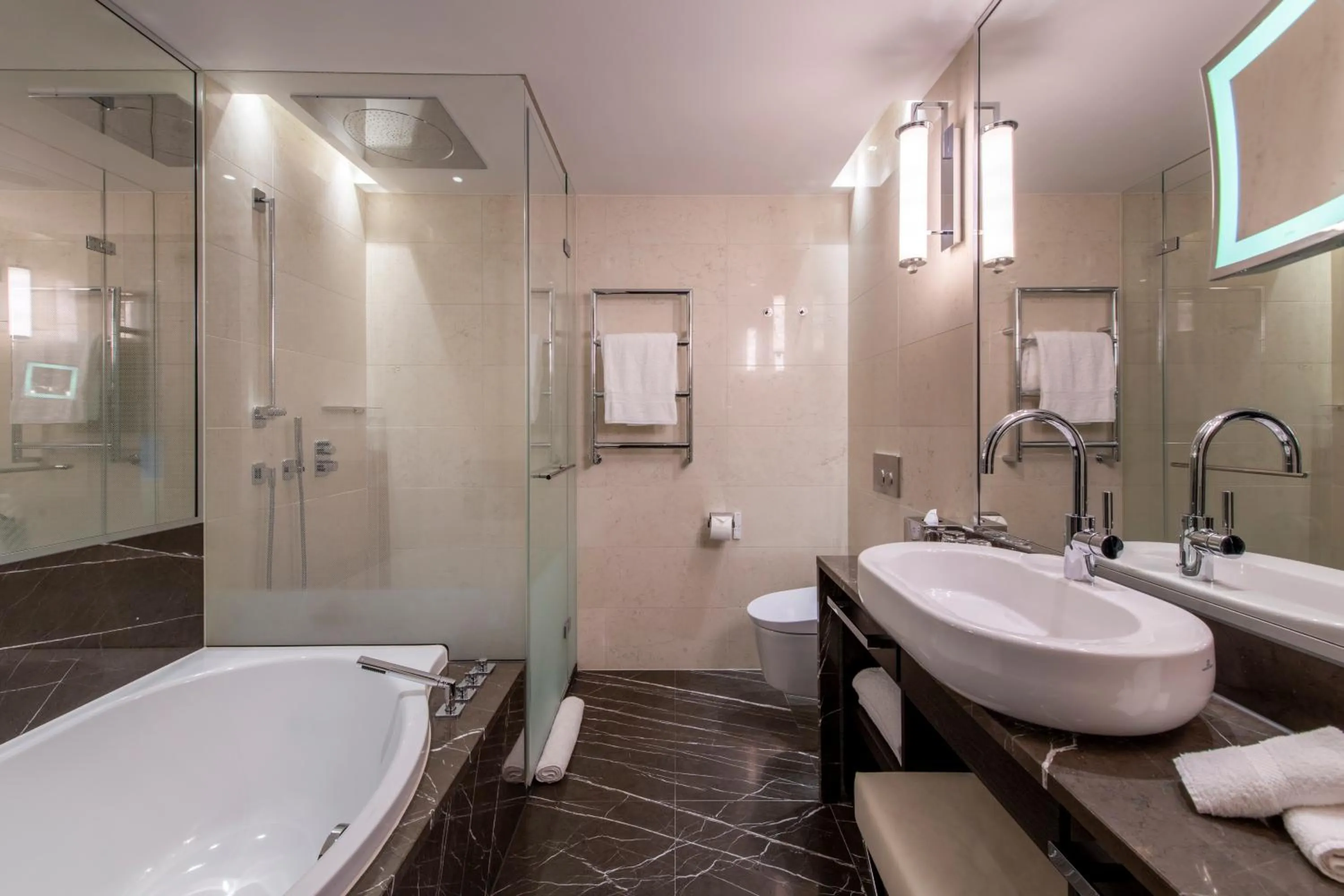 Bathroom in Royal Savoy Hotel & Spa