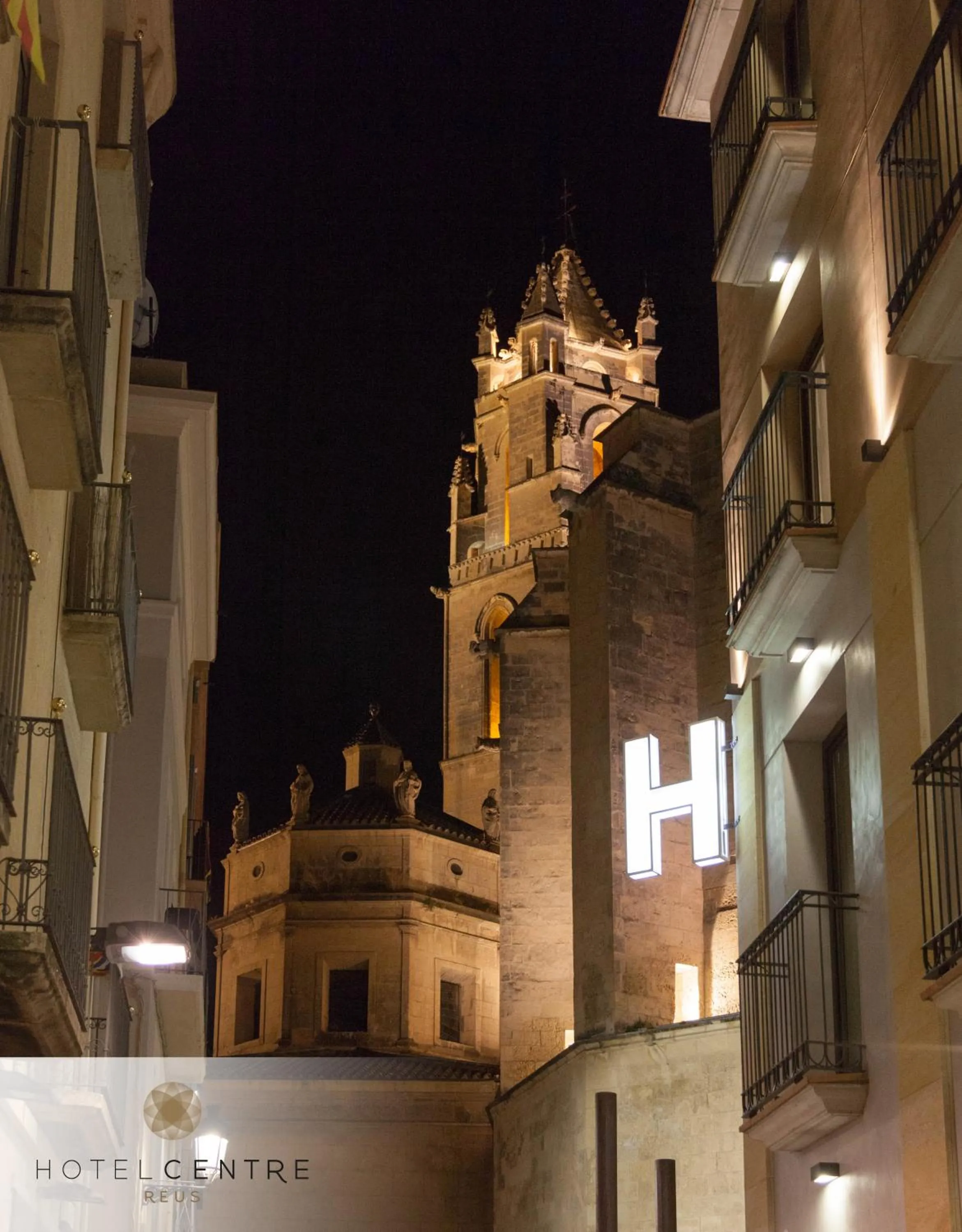 Night in Hotel Centre Reus