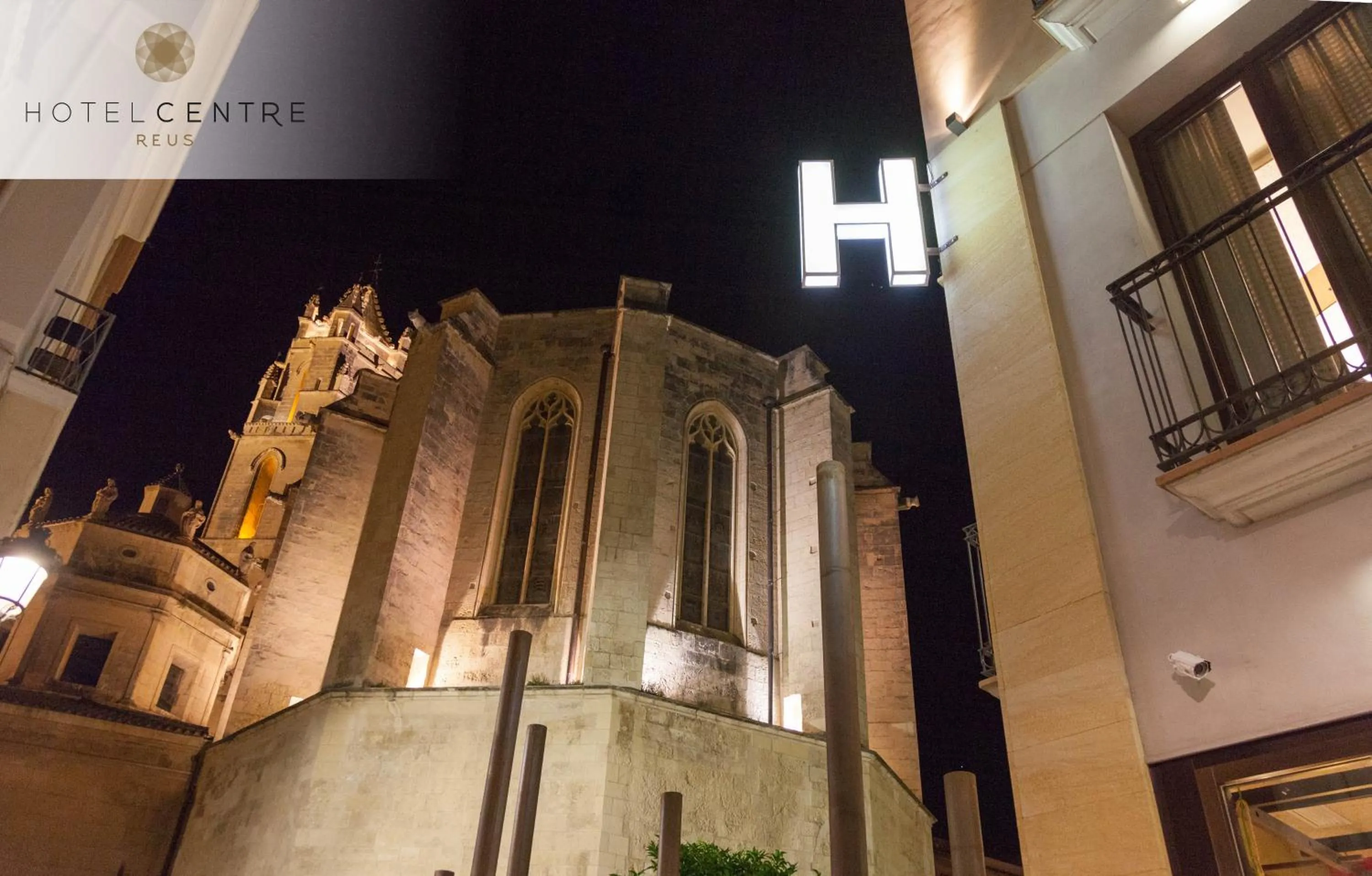 Property building in Hotel Centre Reus