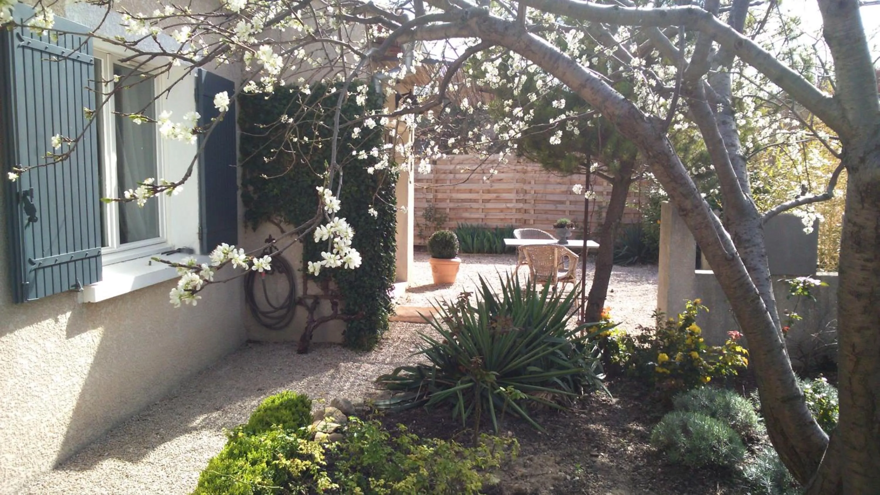 "Le Vent d'Étoile" B&B and Guesthouses