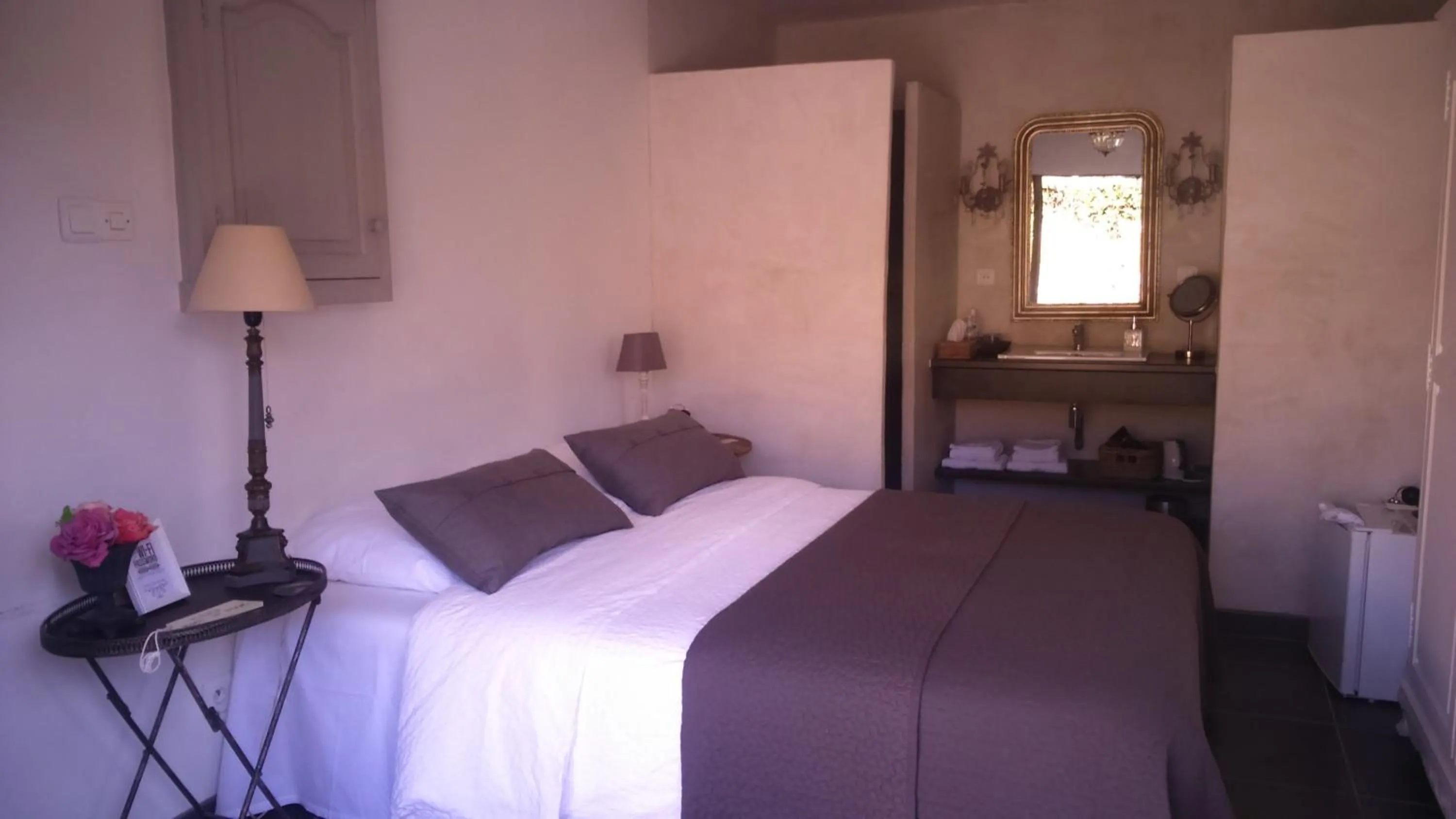 Bed in "Le Vent d'Étoile" B&B and Guesthouses