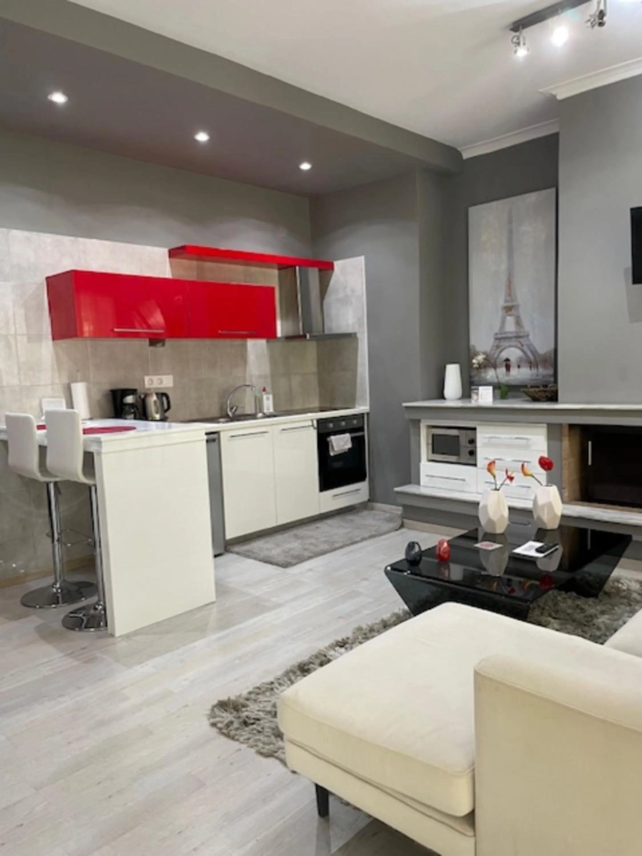 TV and multimedia in Urban Residence