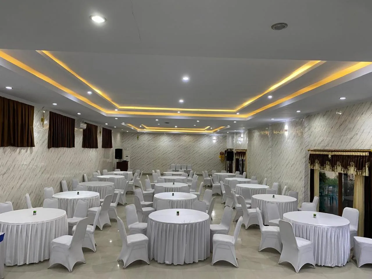 Property building in Gianyar Hotel