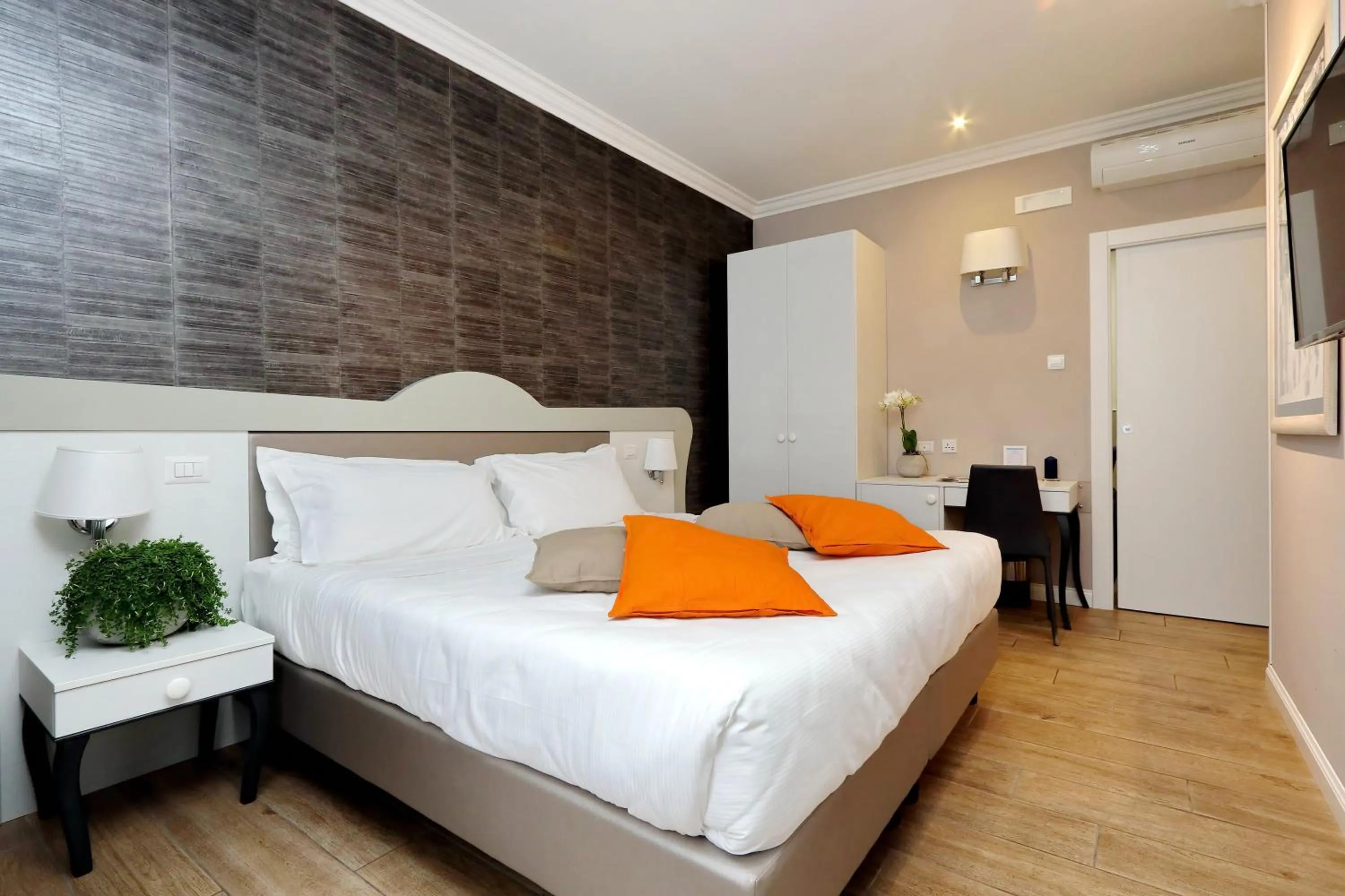 Photo of the whole room, Bed in Vico Rooms and Terrace