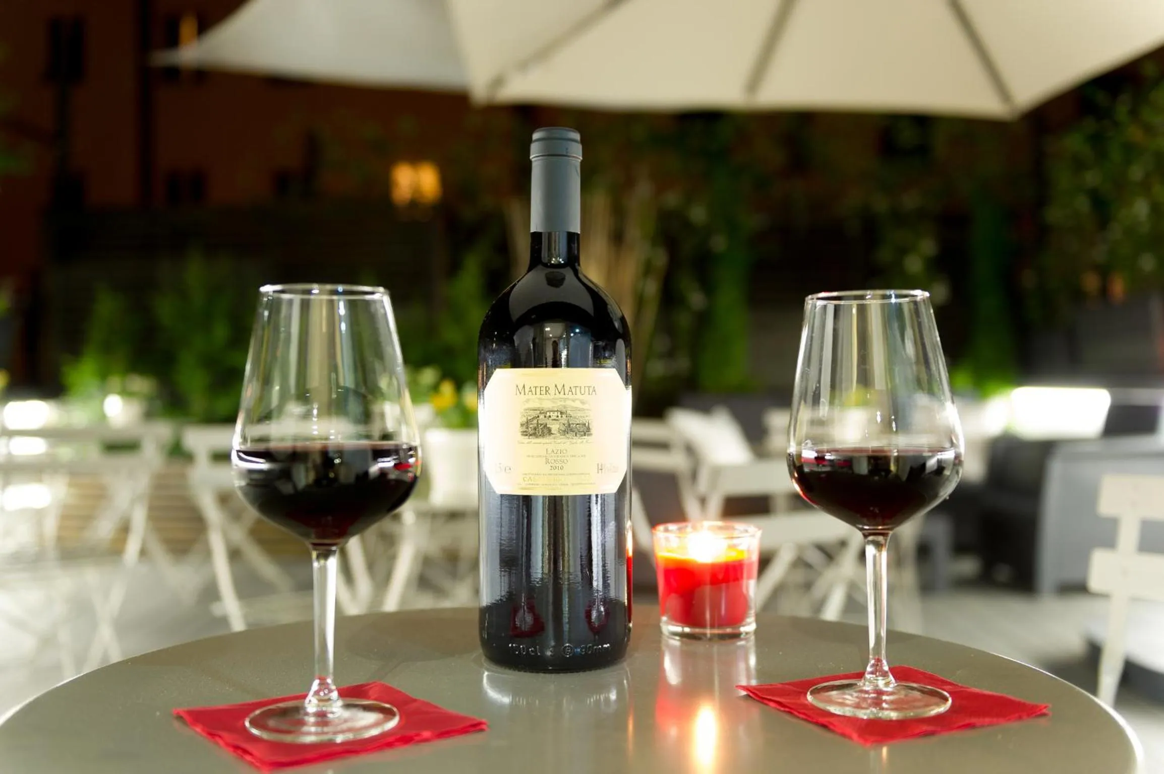 Decorative detail in Vico Rooms and Terrace