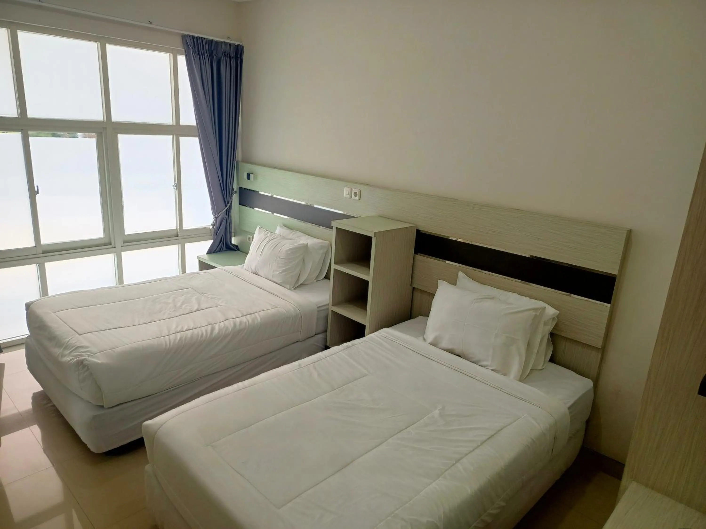 Photo of the whole room, Bed in Kyrie Hotel