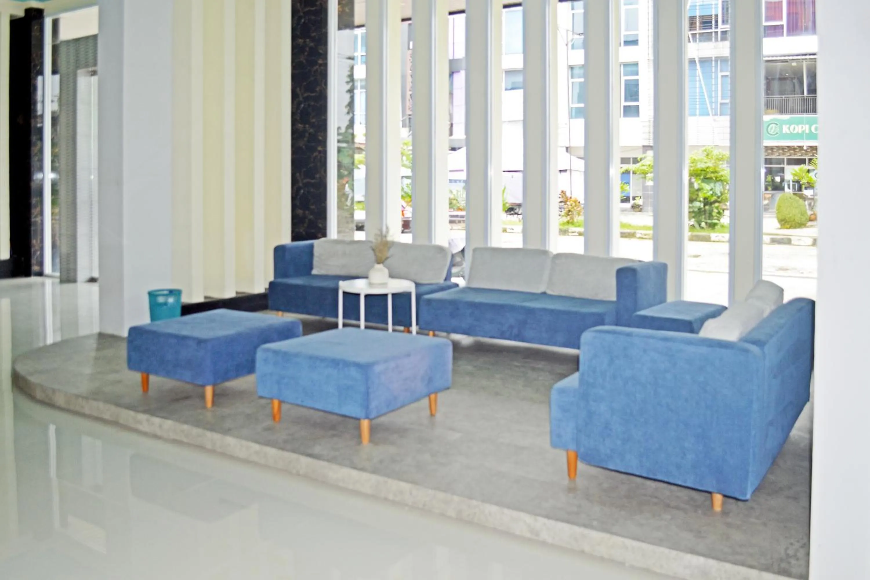 Lobby or reception in Collection O Balikpapan Near Balikpapan Super Block Formerly City Inn Hotel