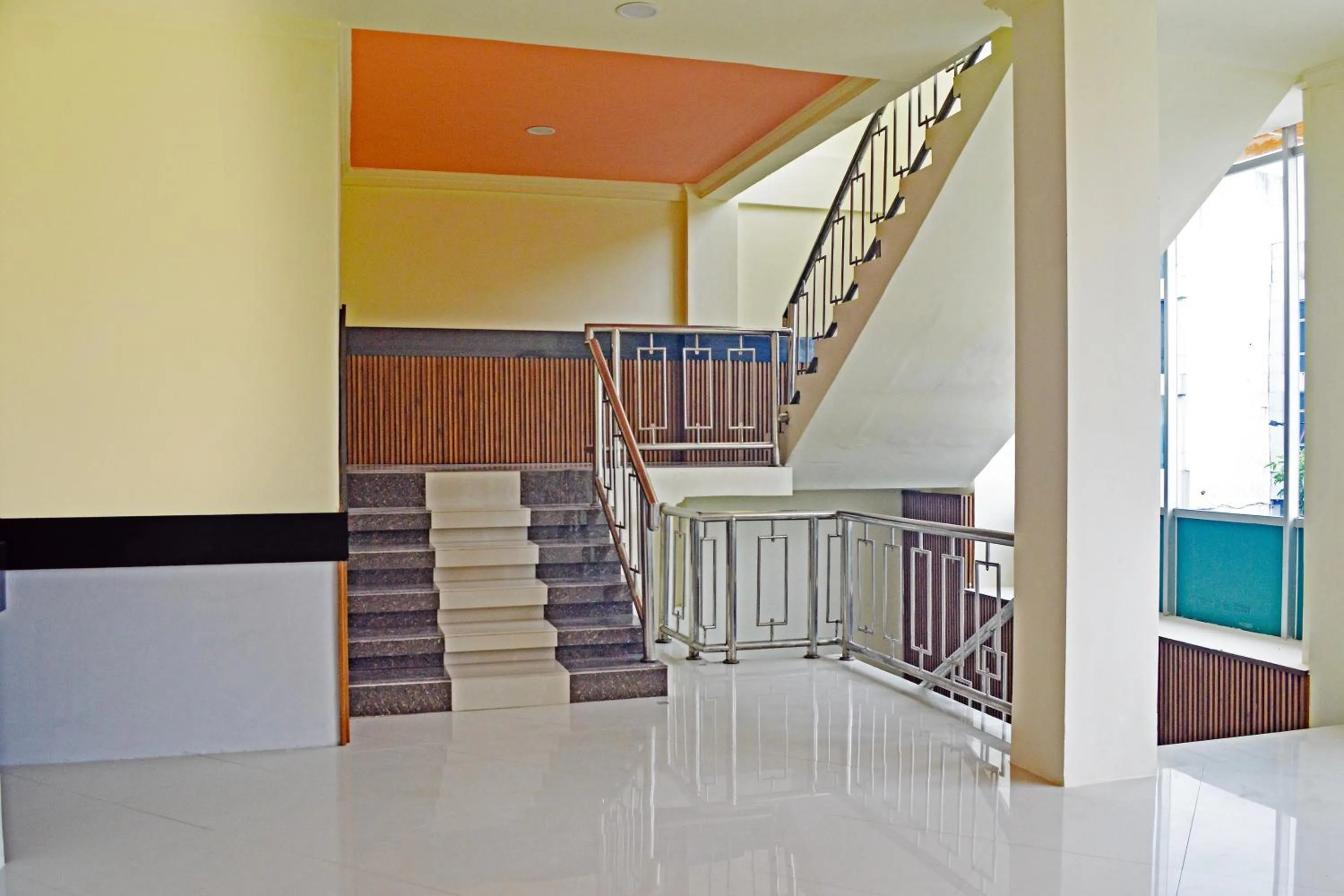 Lobby or reception in Collection O Balikpapan Near Balikpapan Super Block Formerly City Inn Hotel