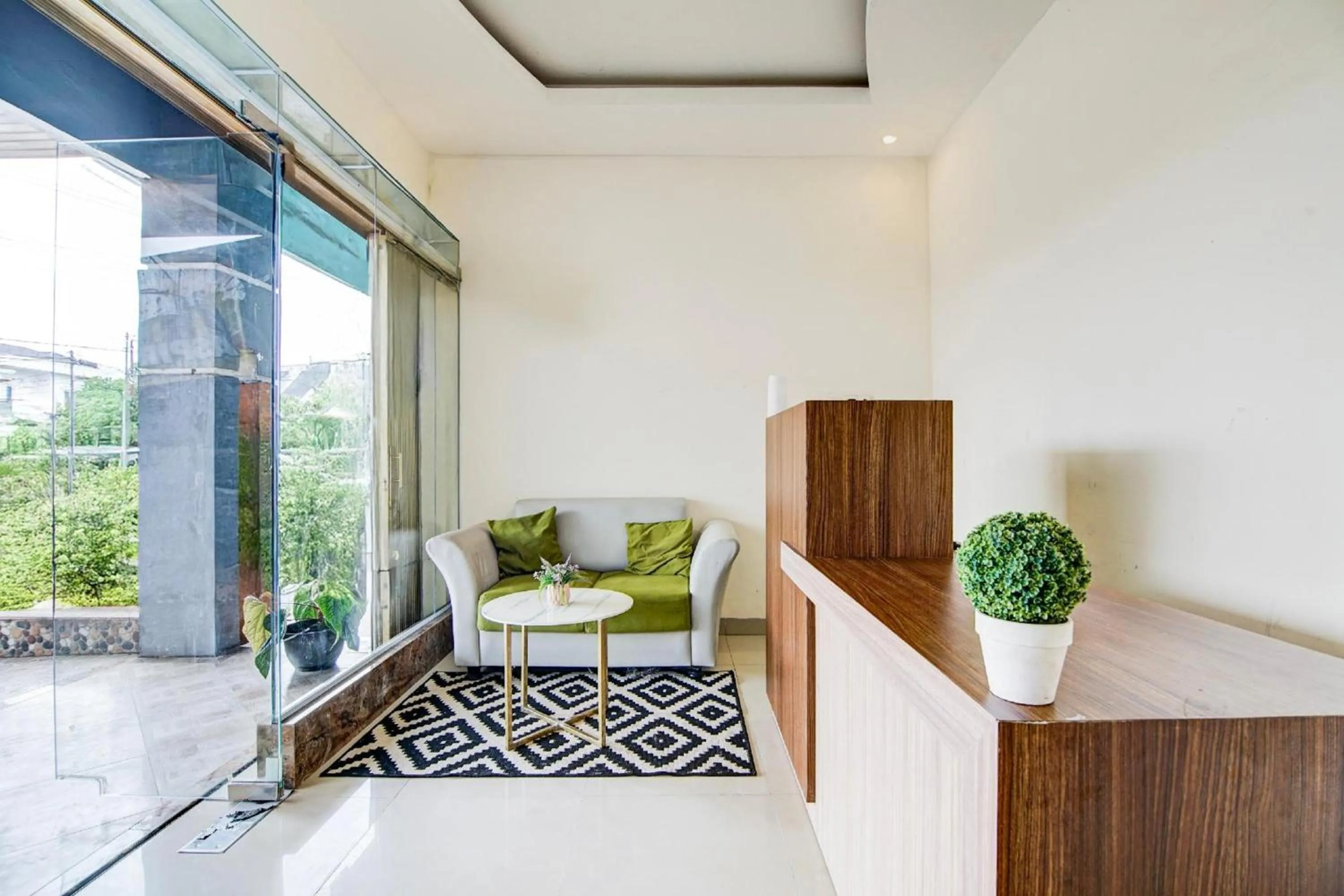 Lobby or reception in Capital O Pusat Kota Pekanbaru Near Mall Living World Formerly Radja Homestay