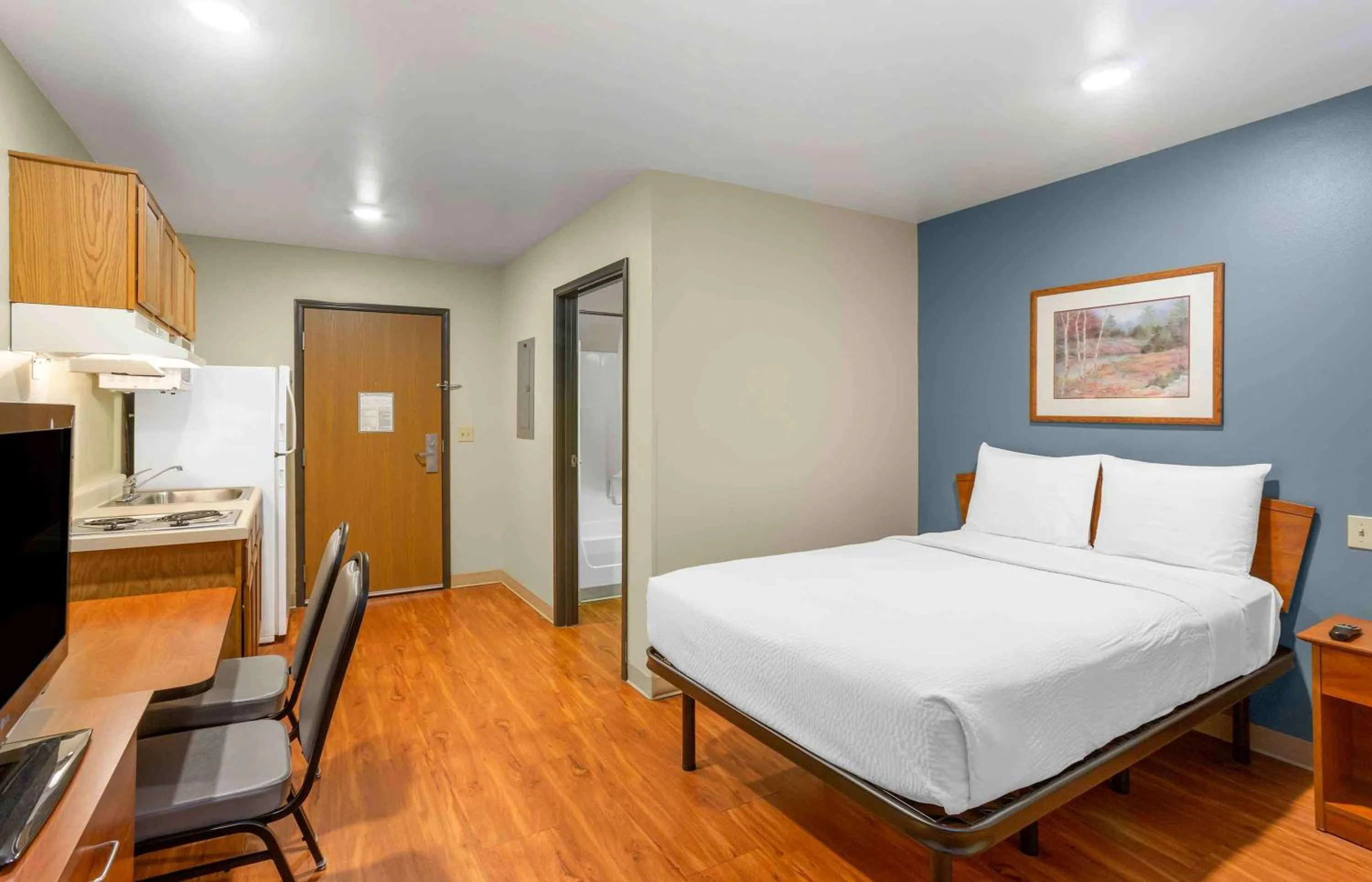 Bedroom, Bed in Extended Stay America Select Suites - Provo - American Fork