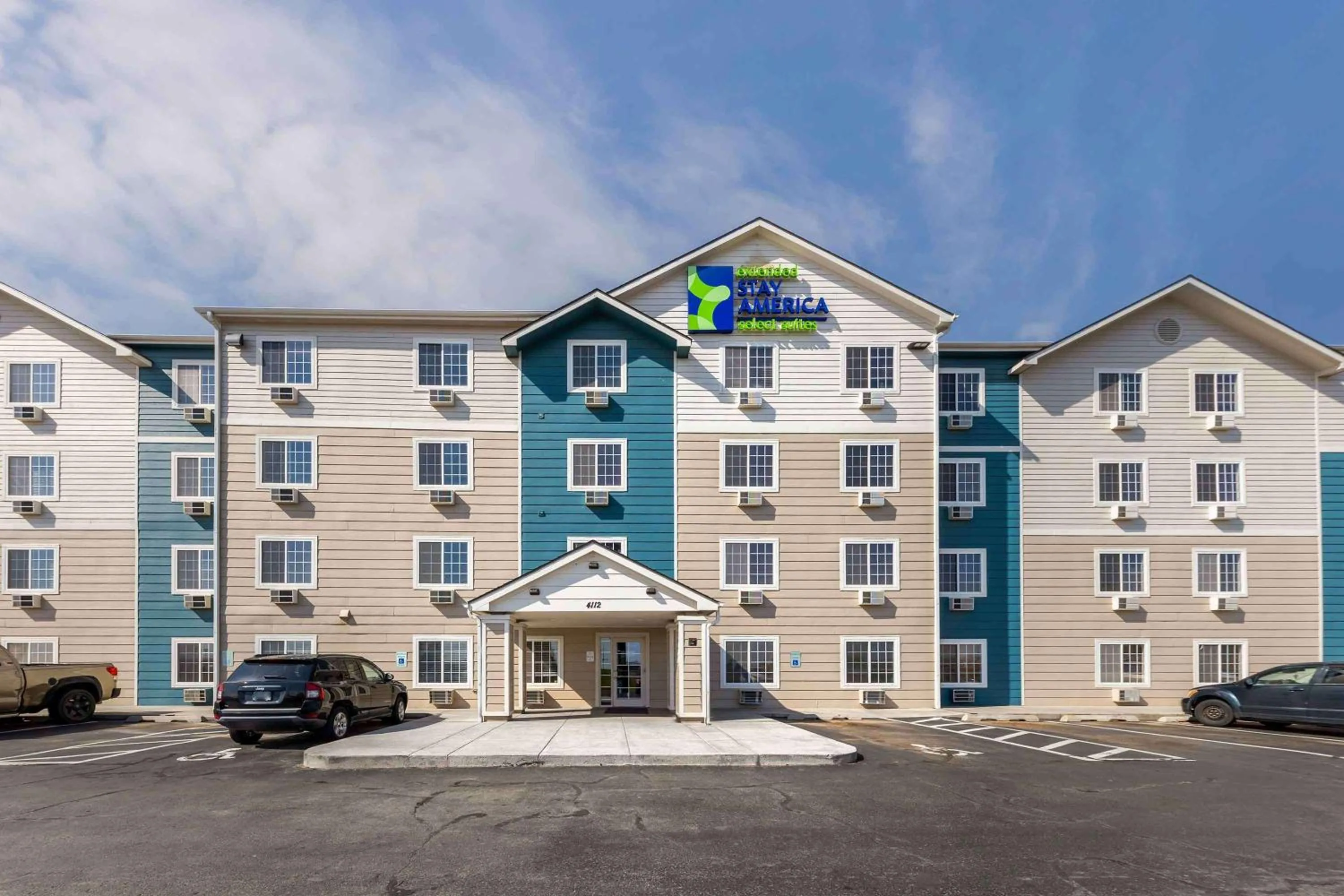 Property building in Extended Stay America Select Suites - Oklahoma City - Southeast