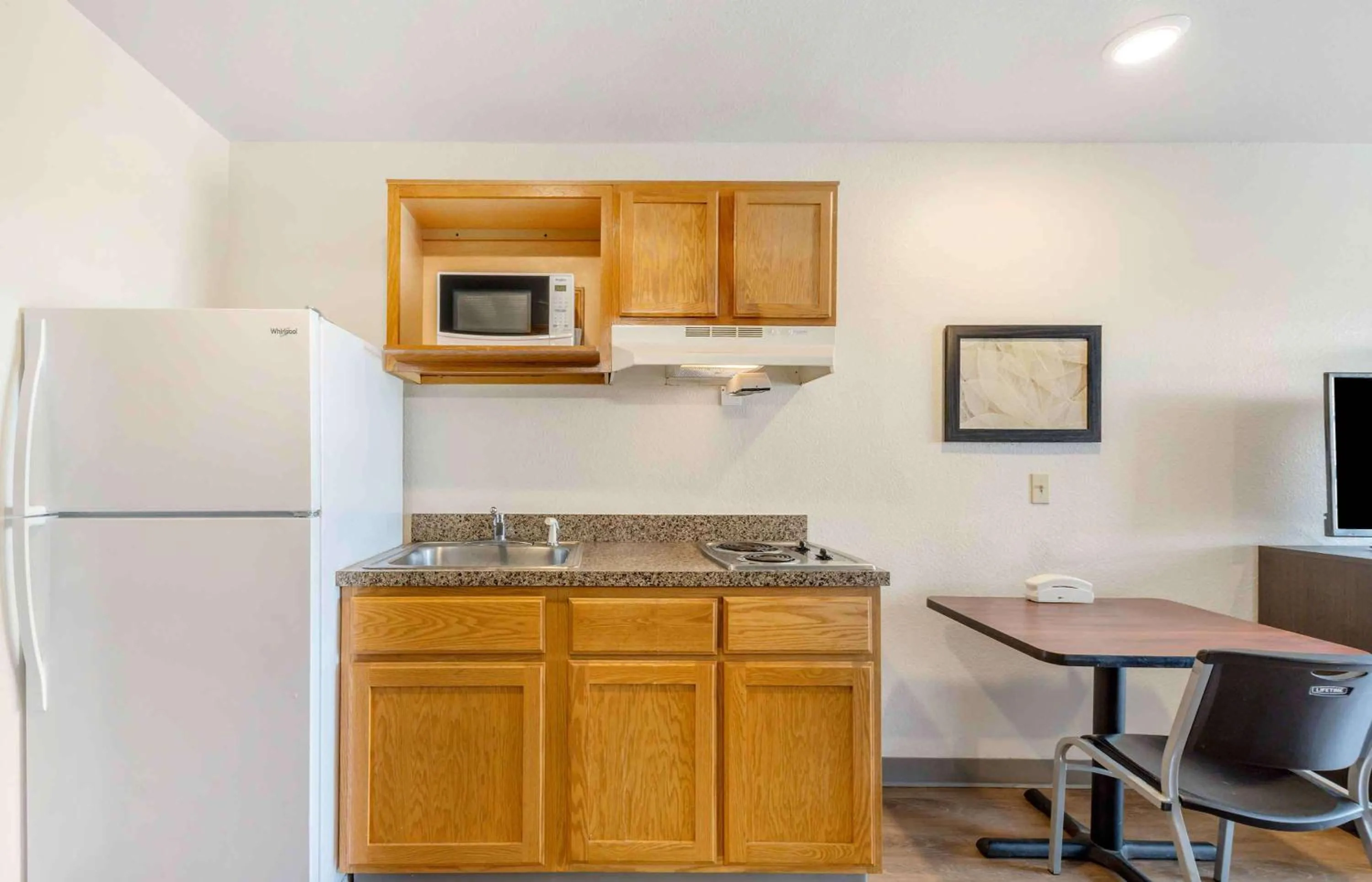 Bedroom in Extended Stay America Select Suites - Oklahoma City - Del City