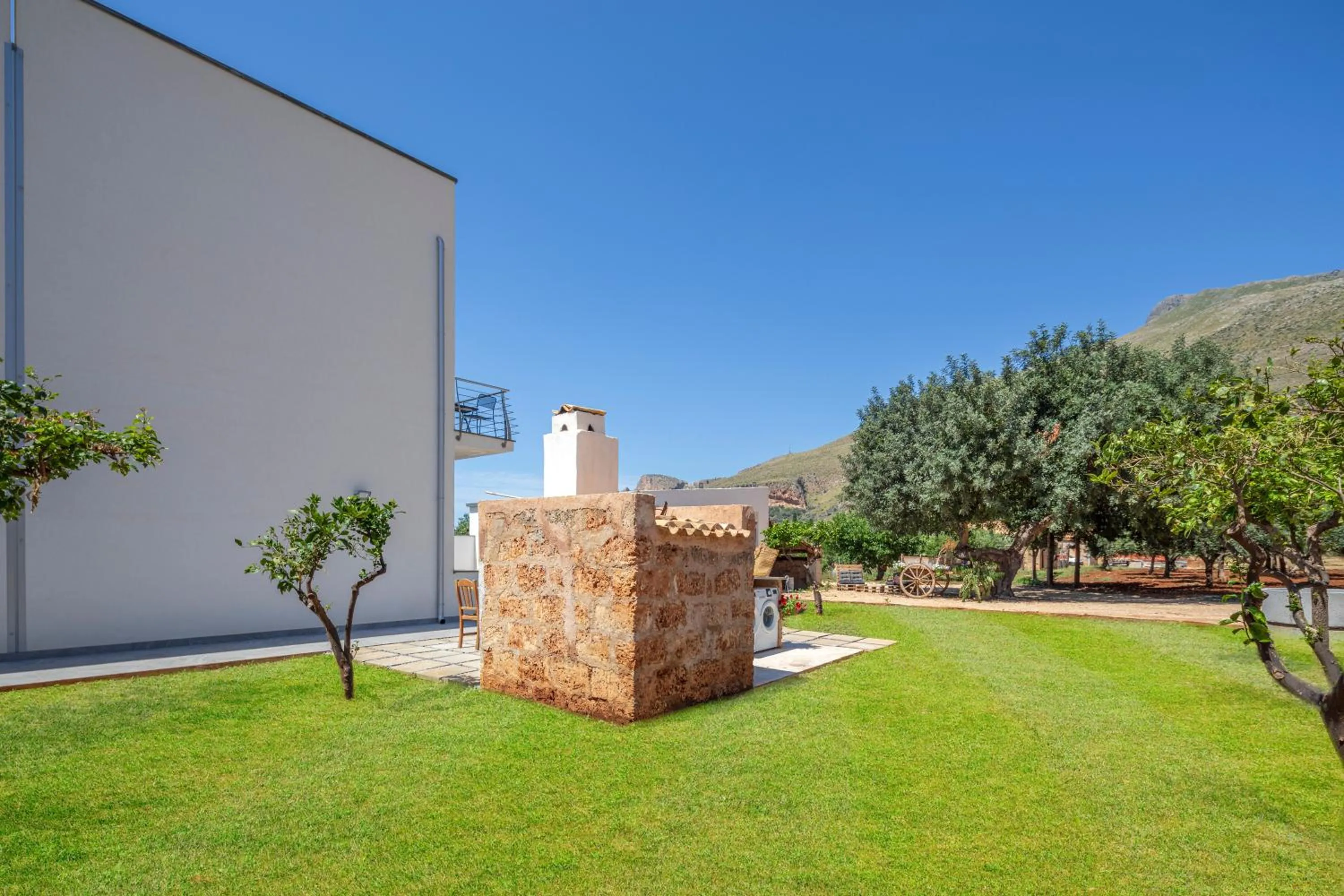 Garden in Case Vacanza Loria