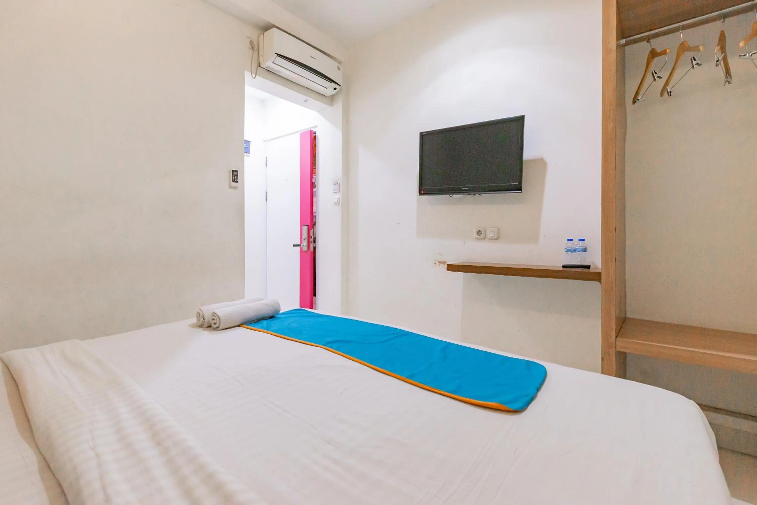 Bedroom, Bed in Sans Vibes Diemdi Kiaracondoong Bandung