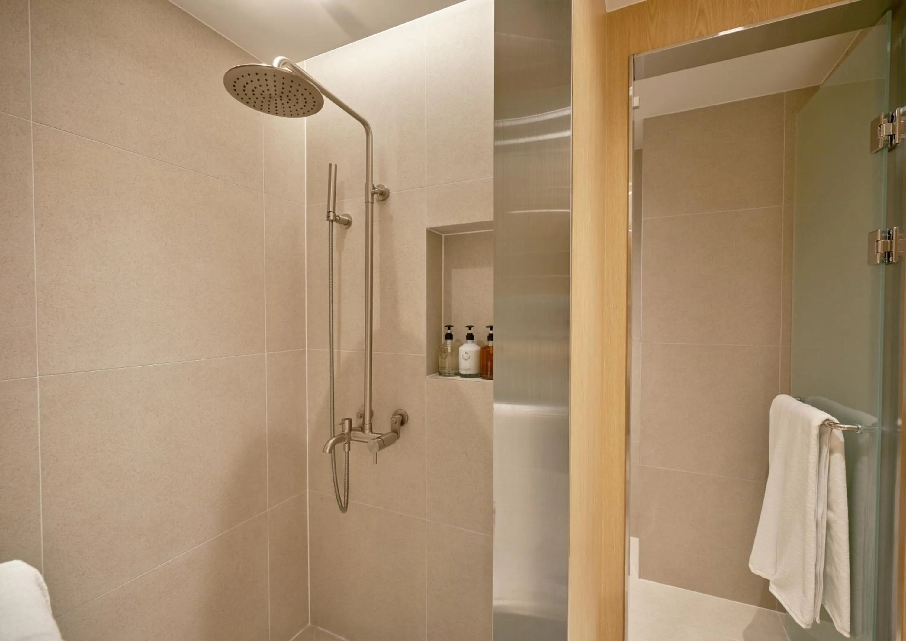 Bathroom in UH Suite The Coex