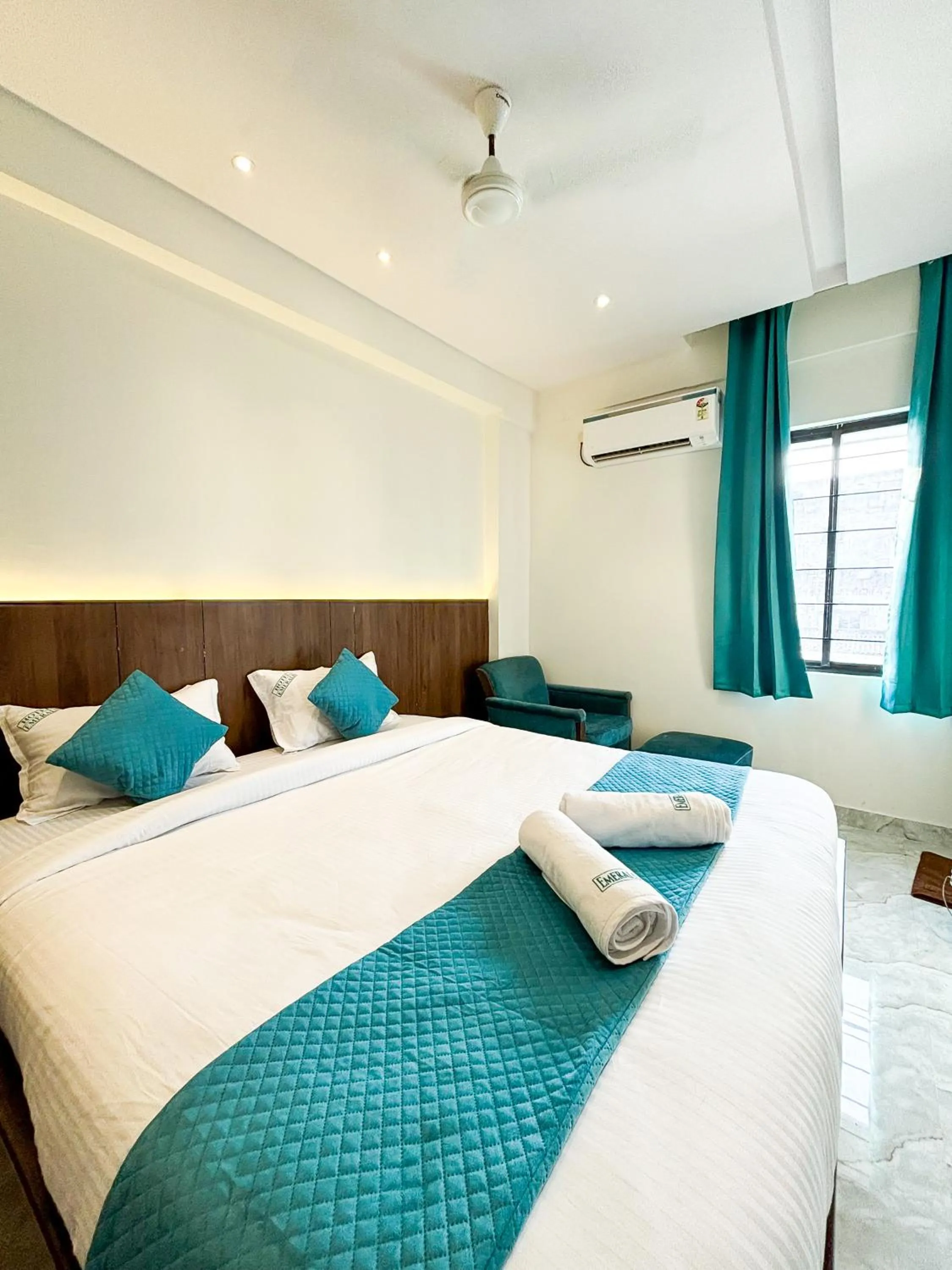 Hotel Emerald