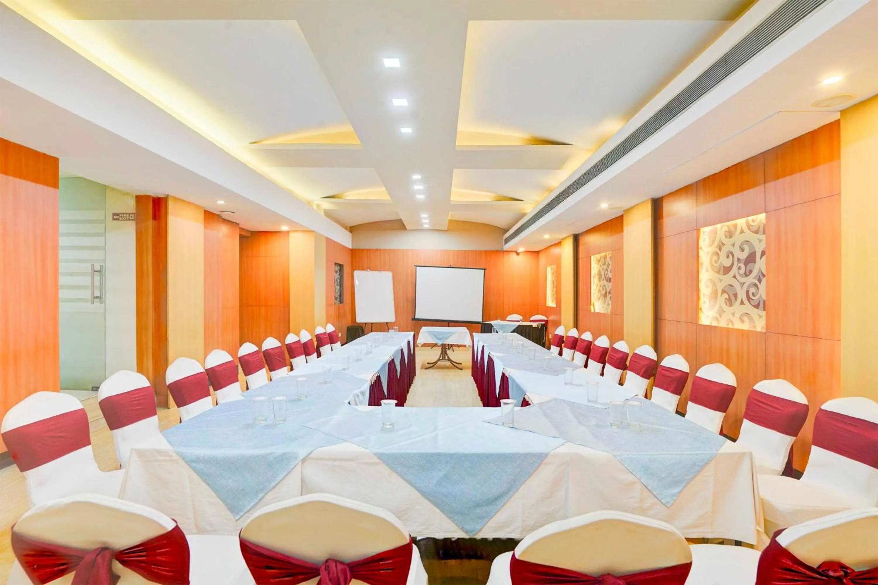 Business facilities in Palette Hotel Nisarga by Sunday Bhopal