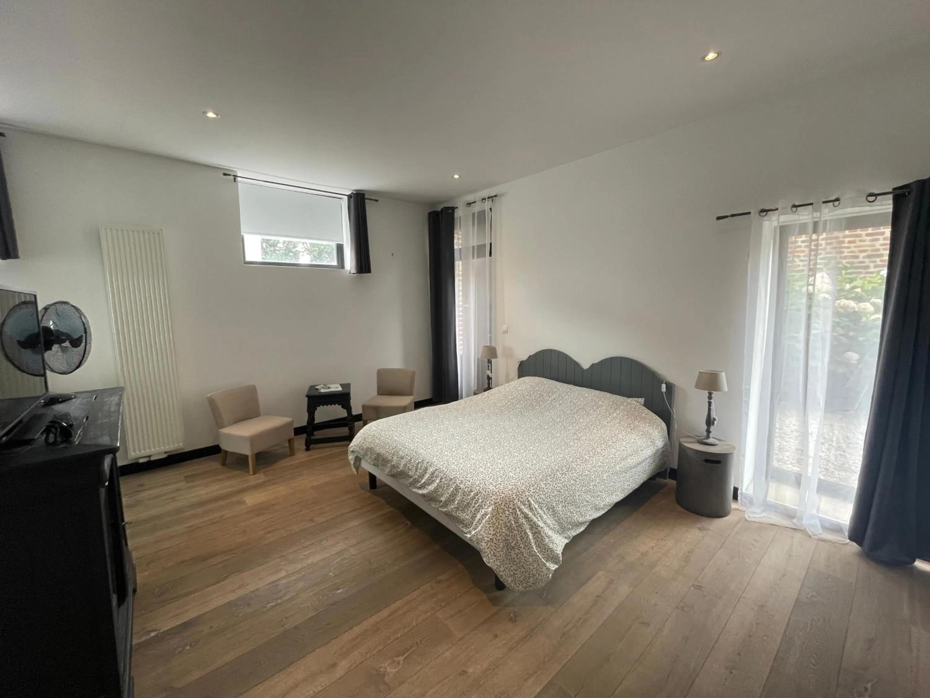 Photo of the whole room, Bed in La Grange De Salomé