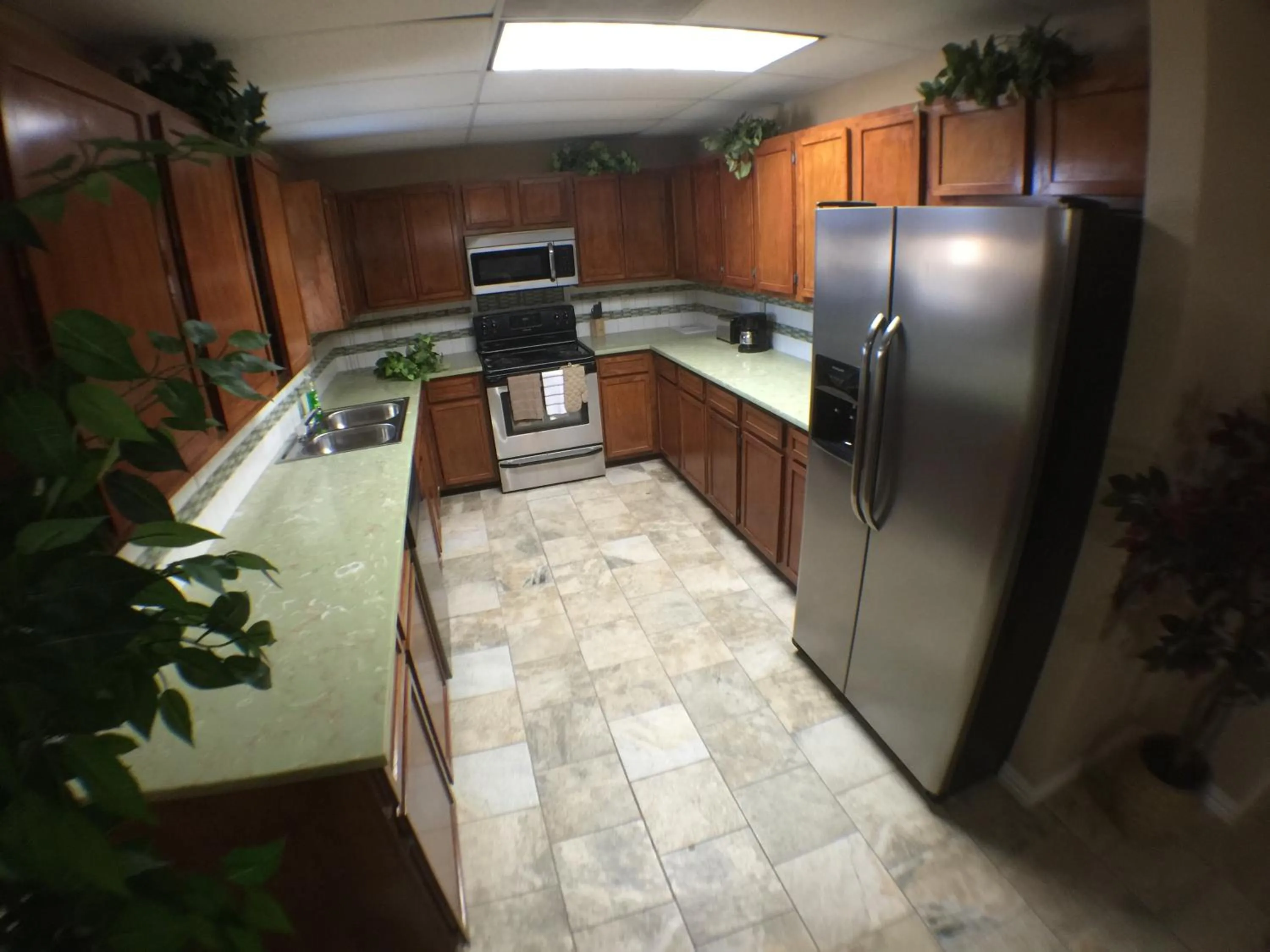 Kitchen or kitchenette in Austin Motor Inn