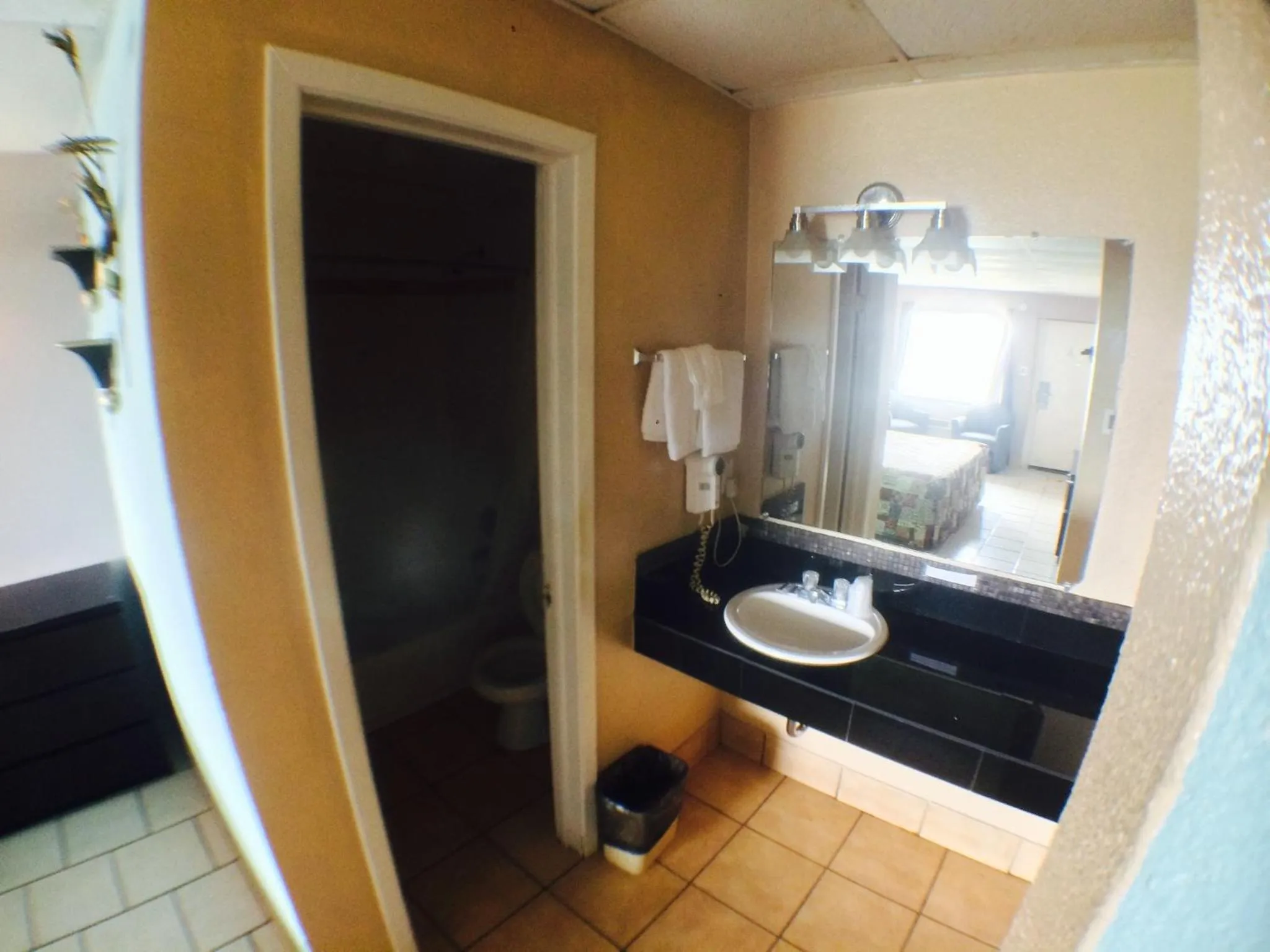 Bathroom in Austin Motor Inn