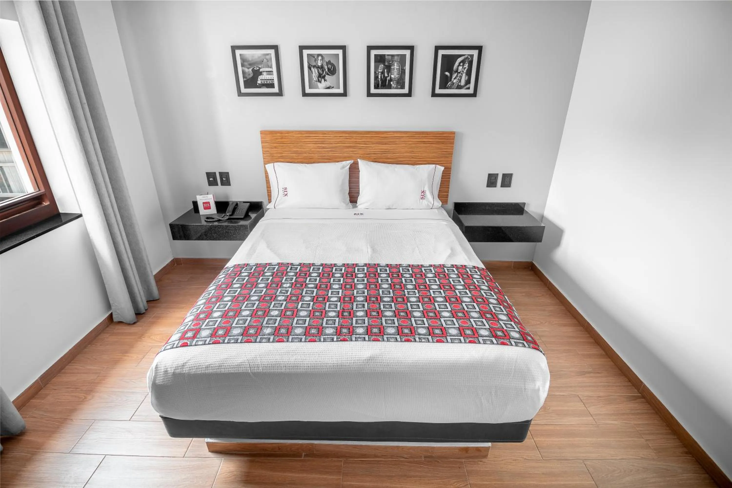 Bed in Six Hotel Guadalajara Expiatorio