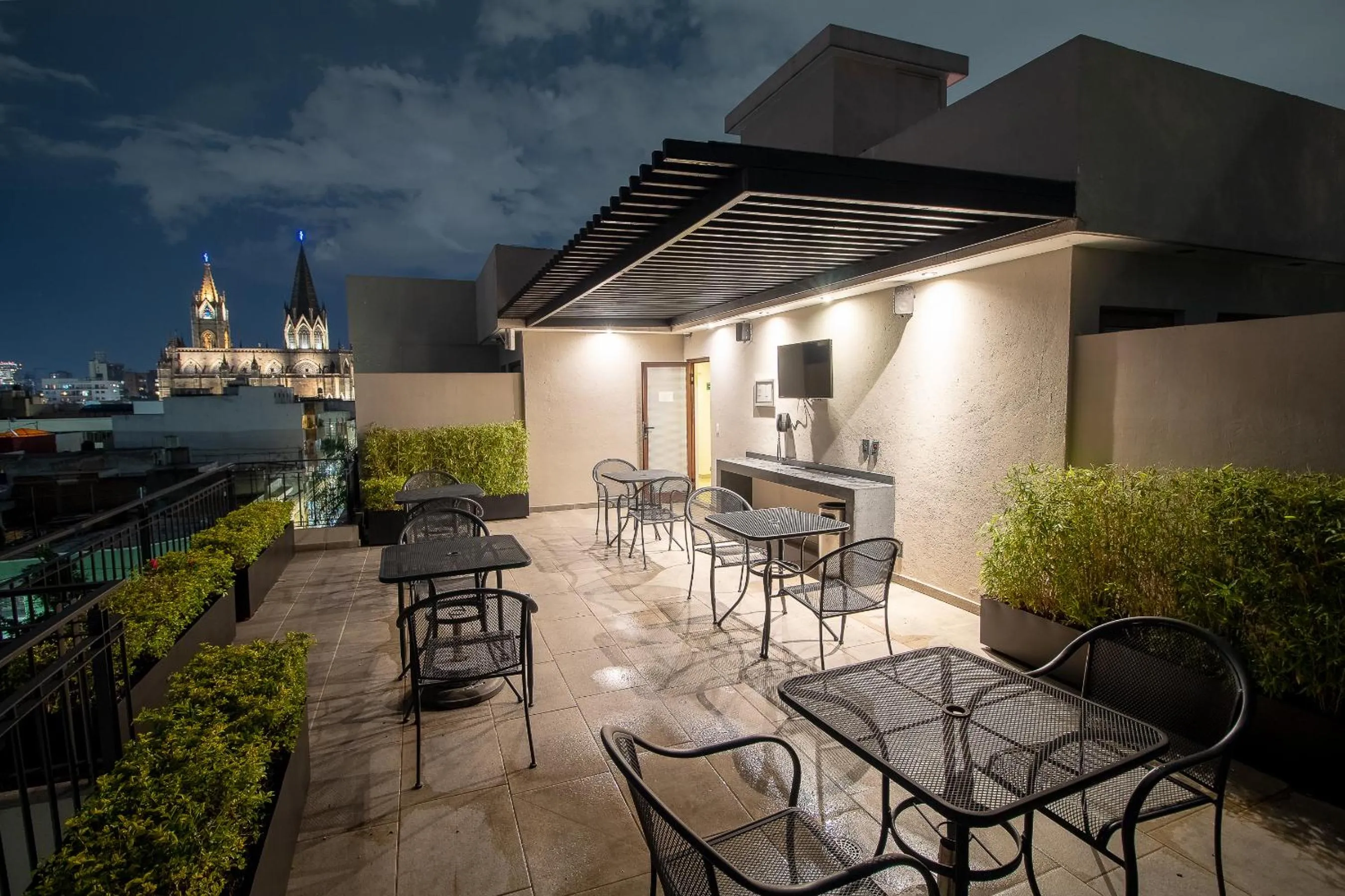Balcony/Terrace in Six Hotel Guadalajara Expiatorio