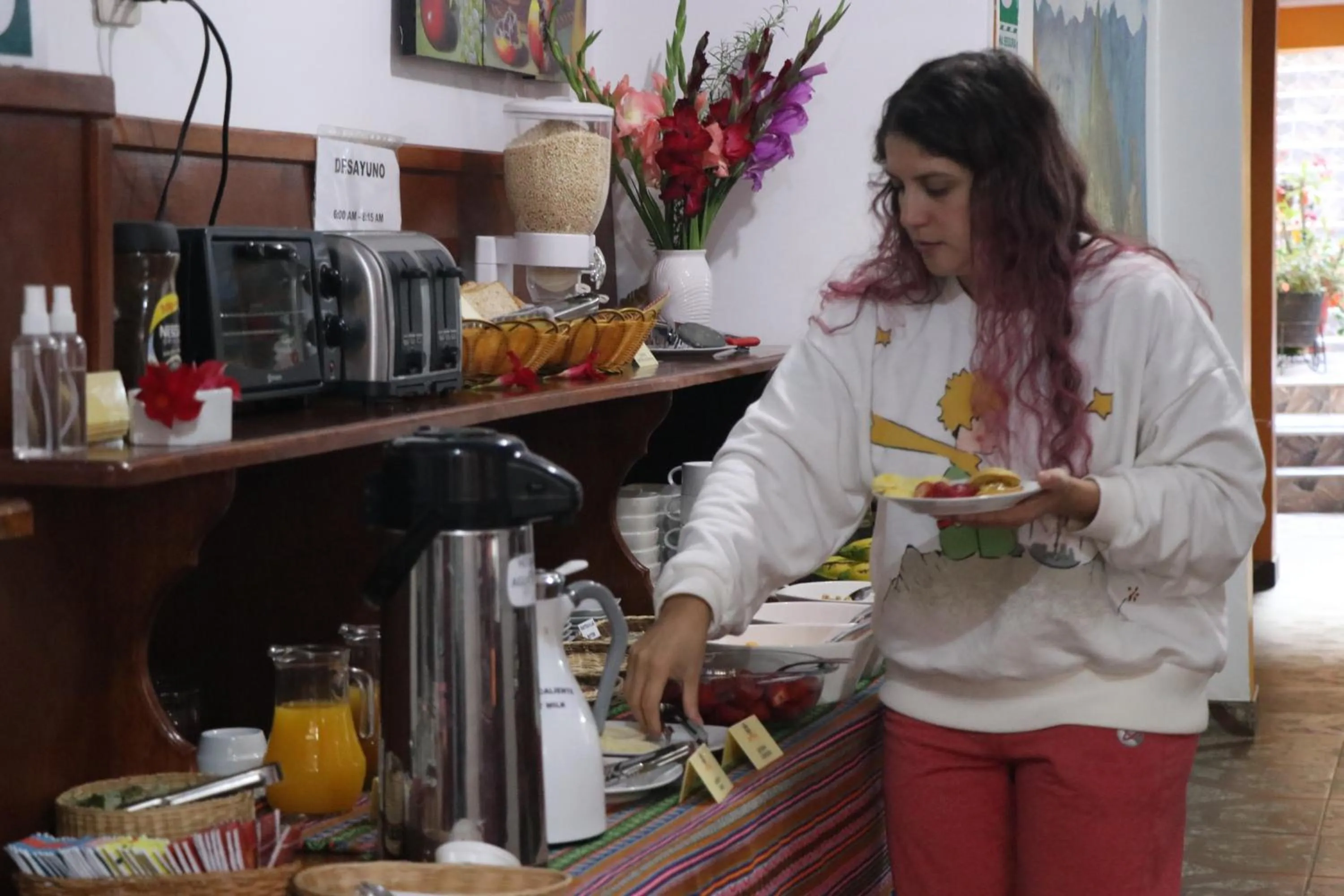 Food and drinks in Intitambo Hotel