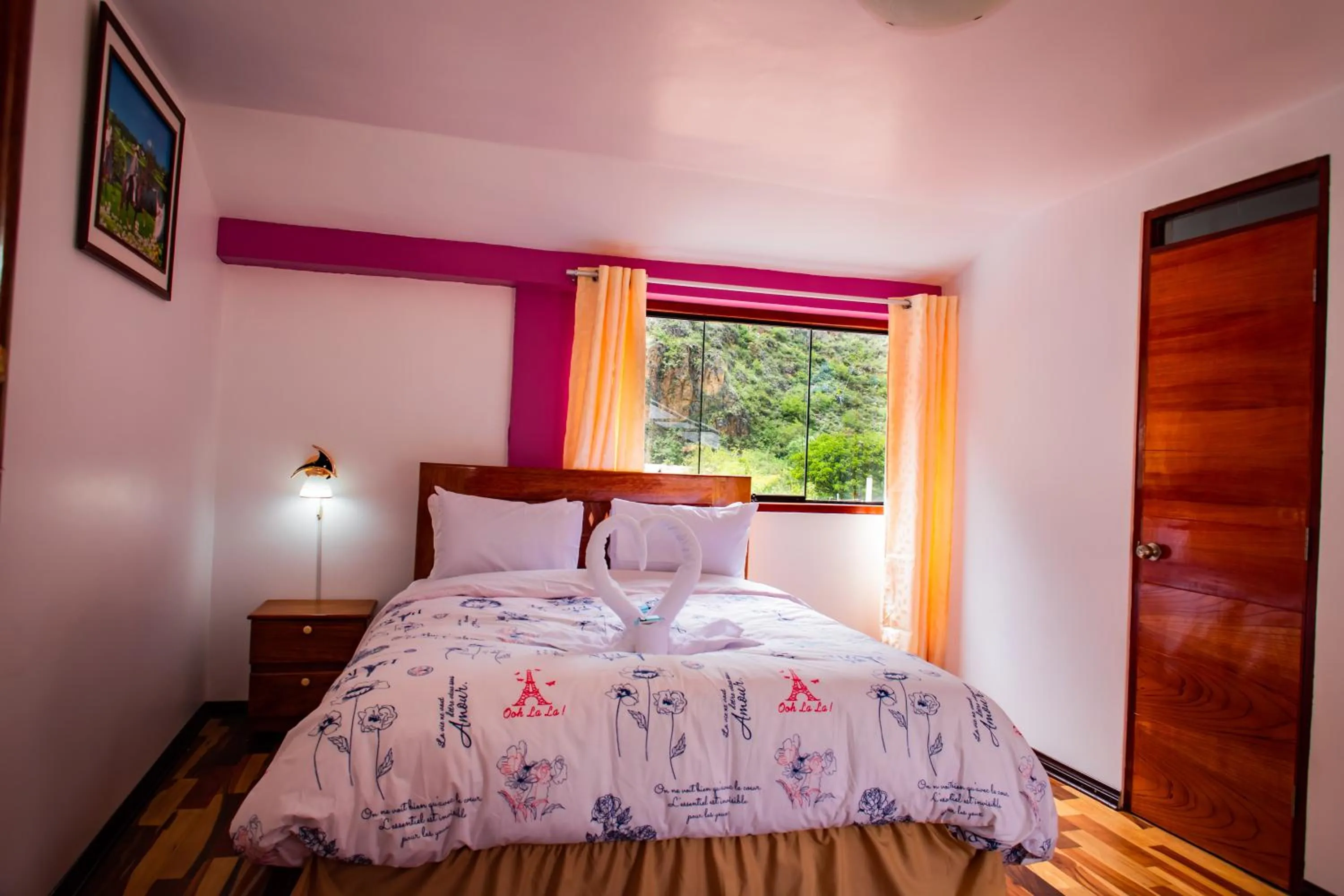 Photo of the whole room, Bed in Intitambo Hotel