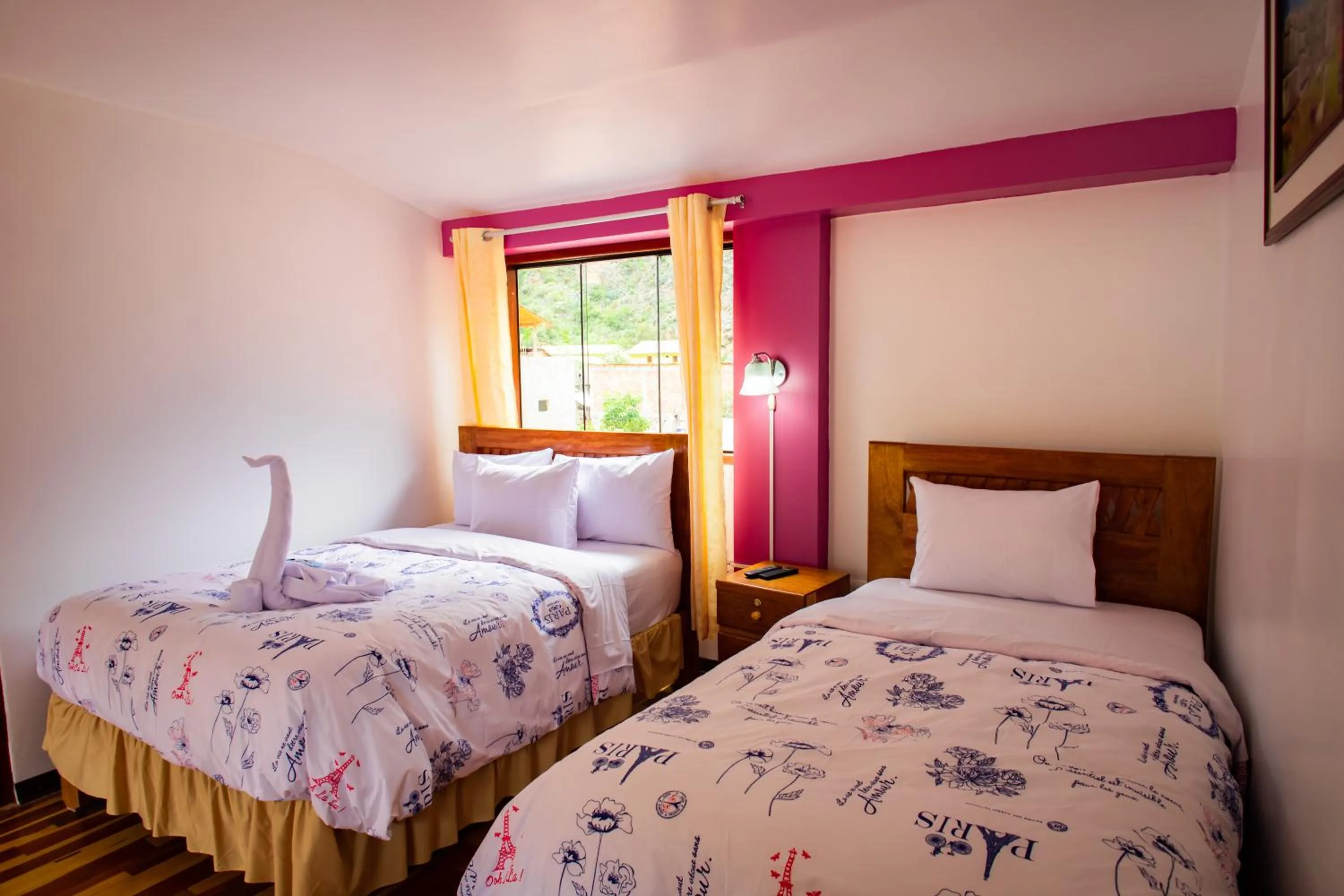 Photo of the whole room, Bed in Intitambo Hotel