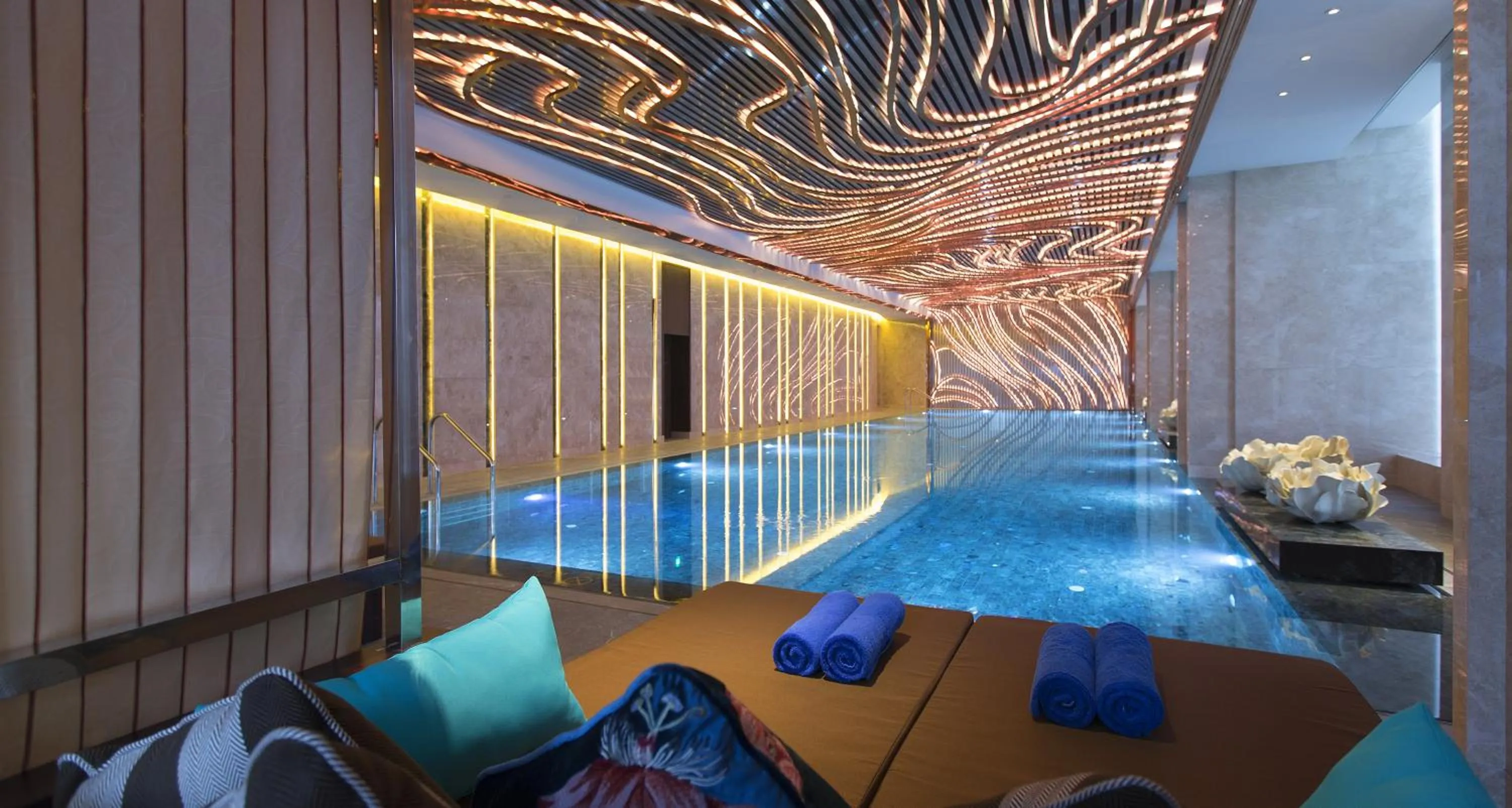 Swimming pool in Wanda Vista Nanning