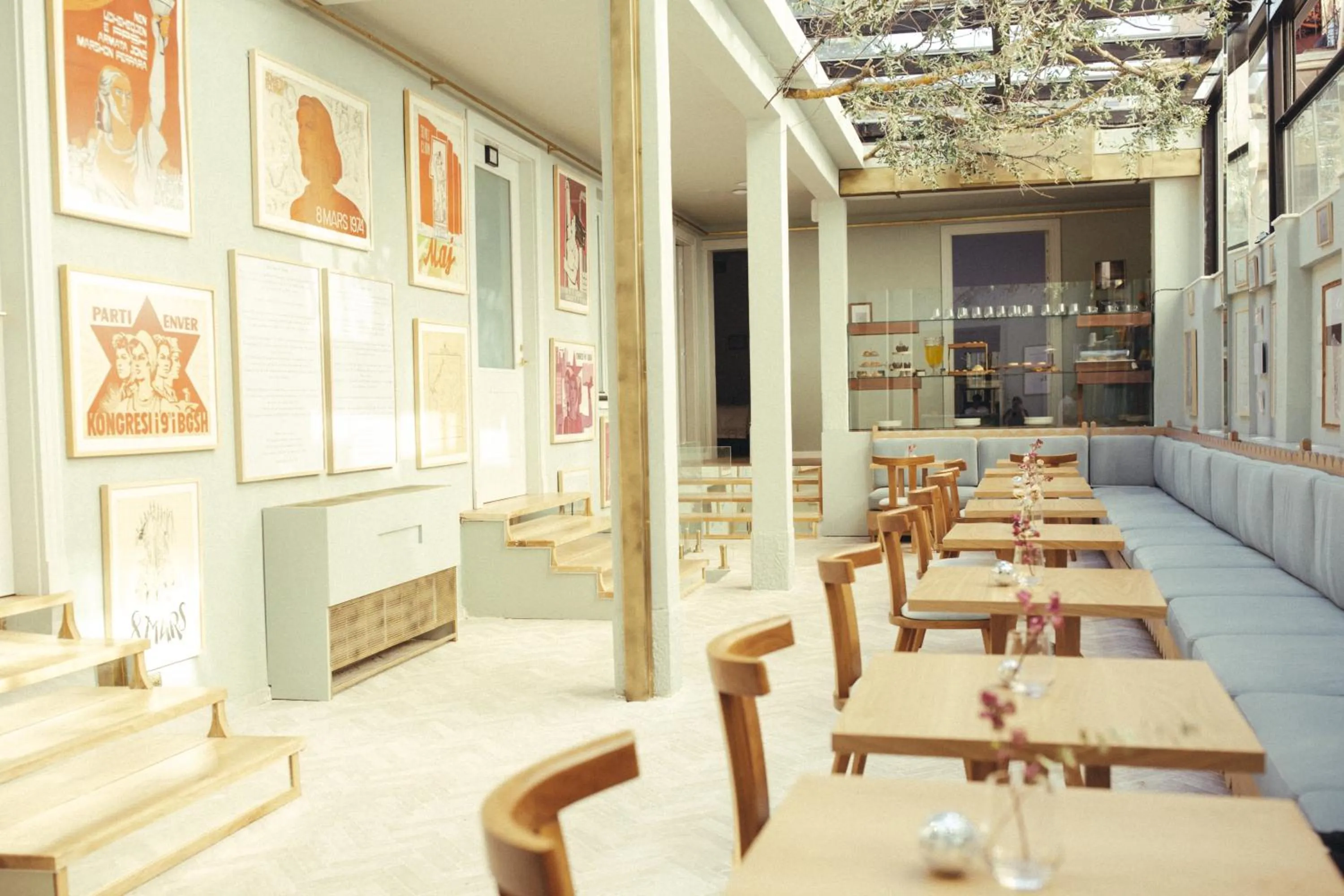 Restaurant/places to eat in Bazaar Inn Hotel