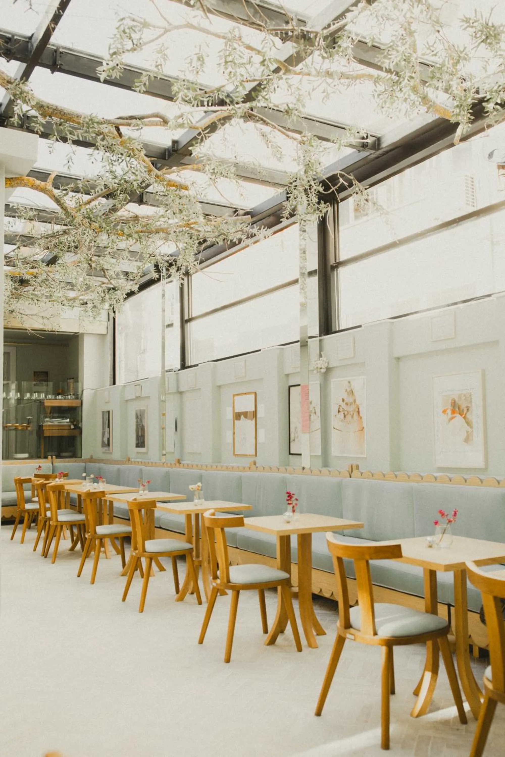 Restaurant/places to eat in Bazaar Inn Hotel