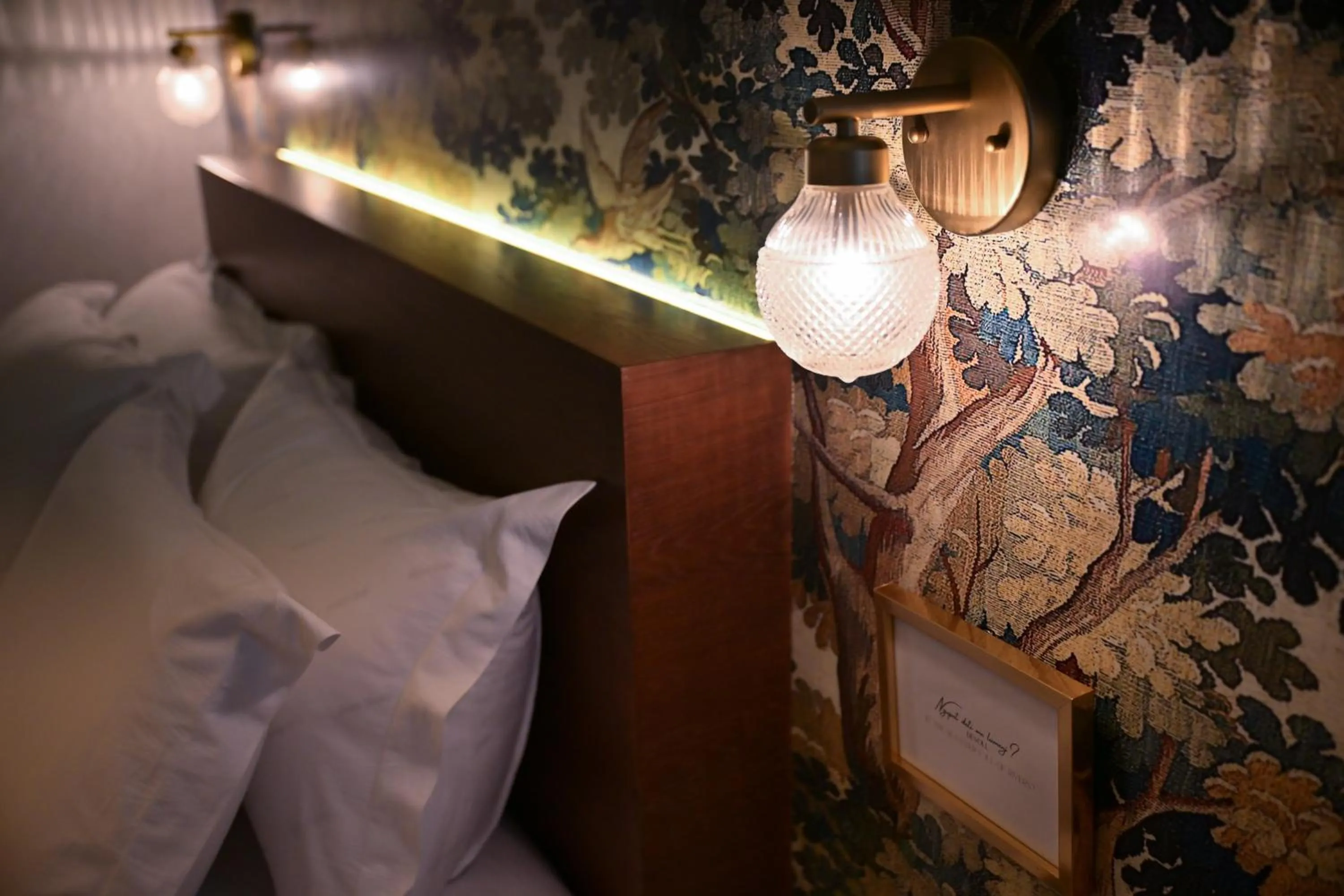 Bed in Bazaar Inn Hotel