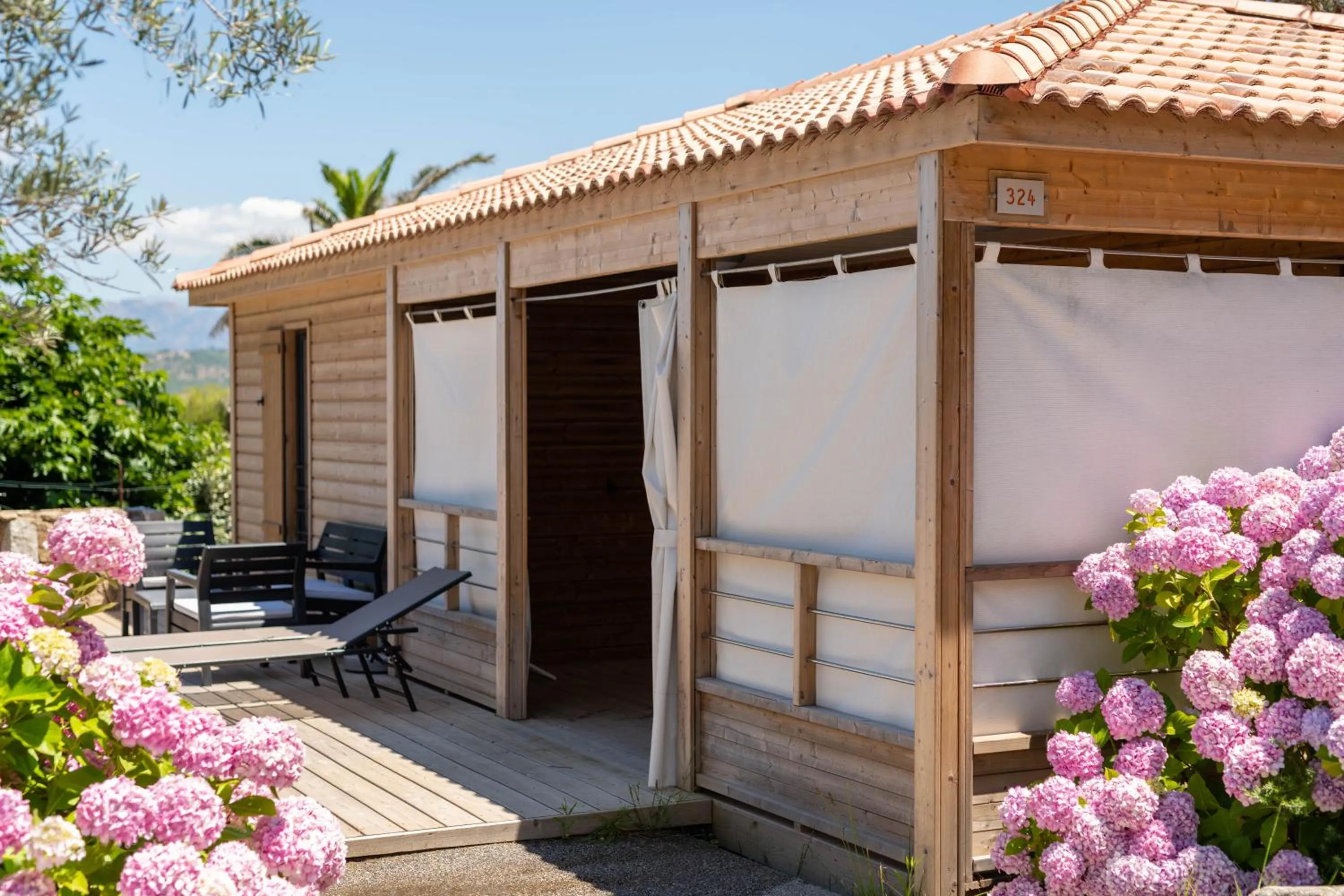 Patio in Résidence & Hotel U Livanti ECOLABEL