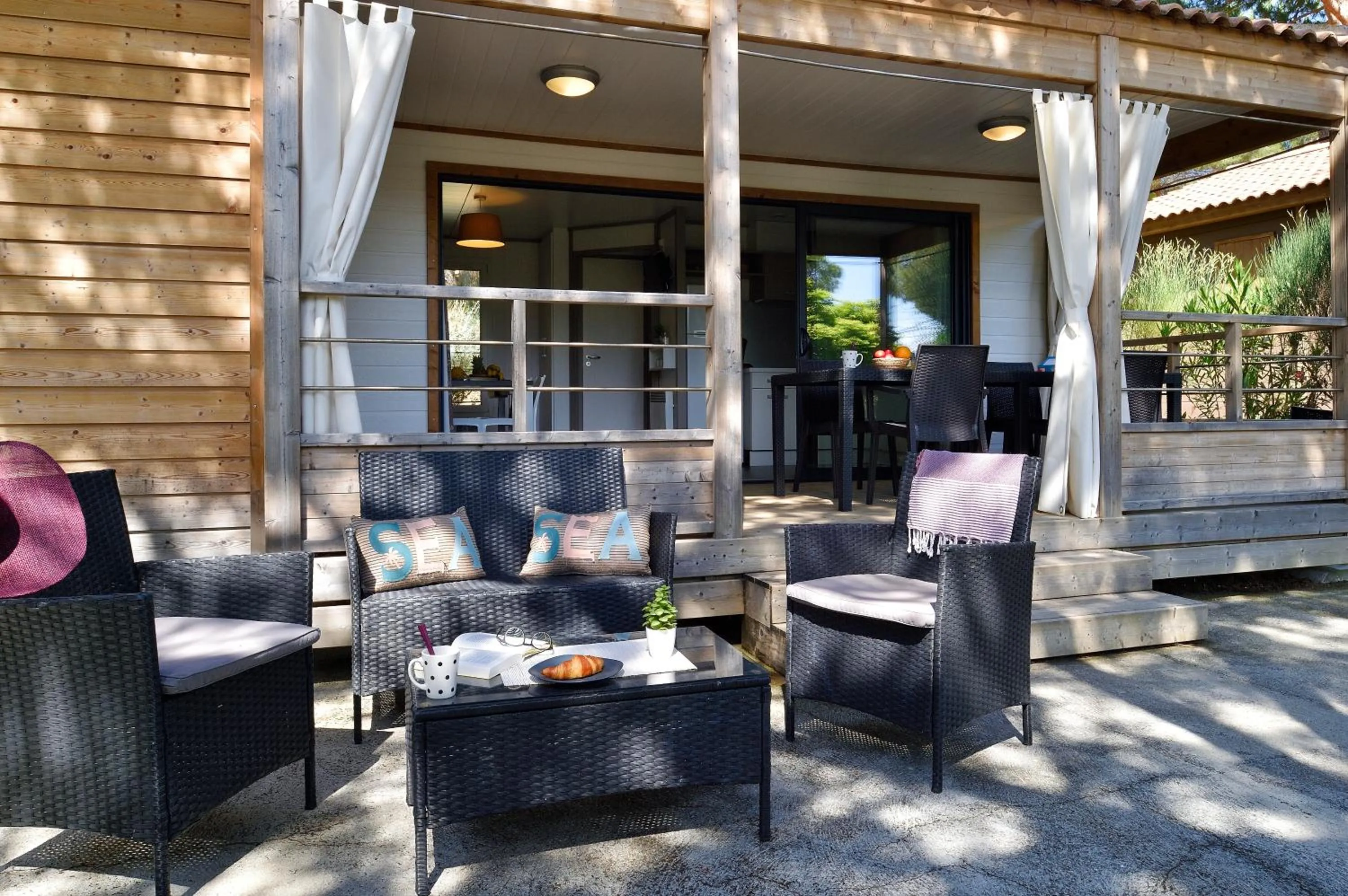 Patio in Résidence & Hotel U Livanti ECOLABEL