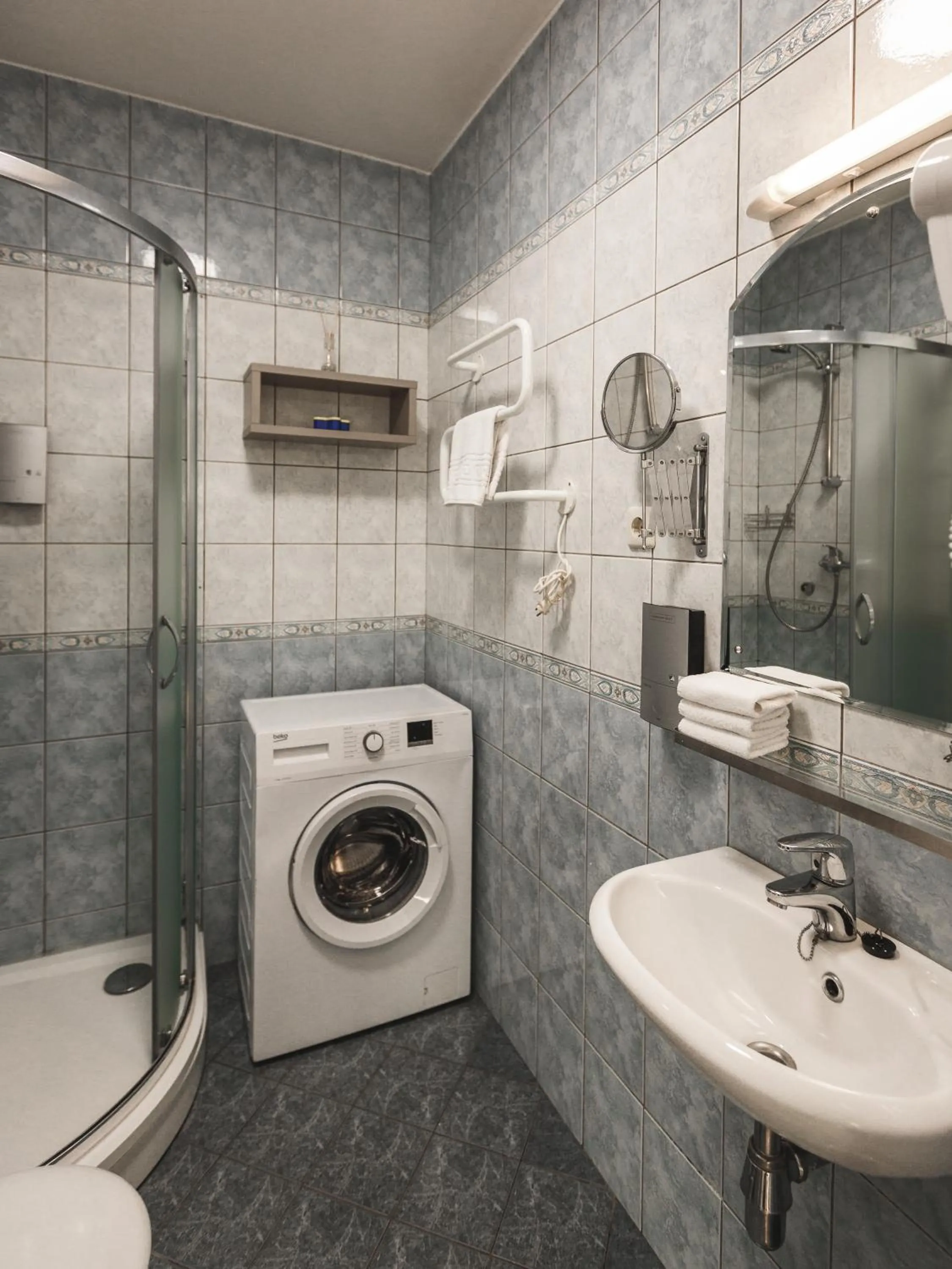 Bathroom in Bearsleys Downtown Apartments