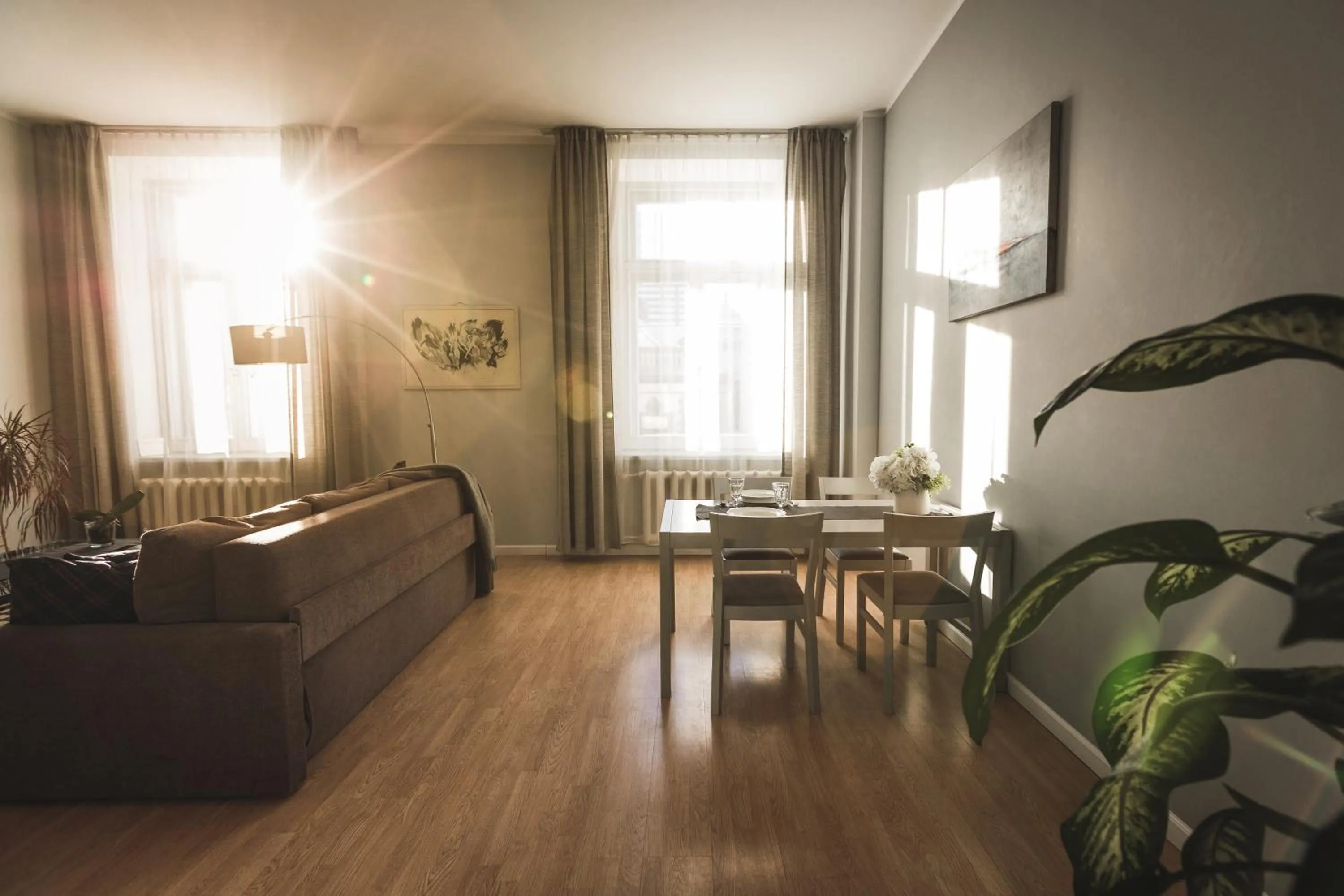 Photo of the whole room in Bearsleys Downtown Apartments