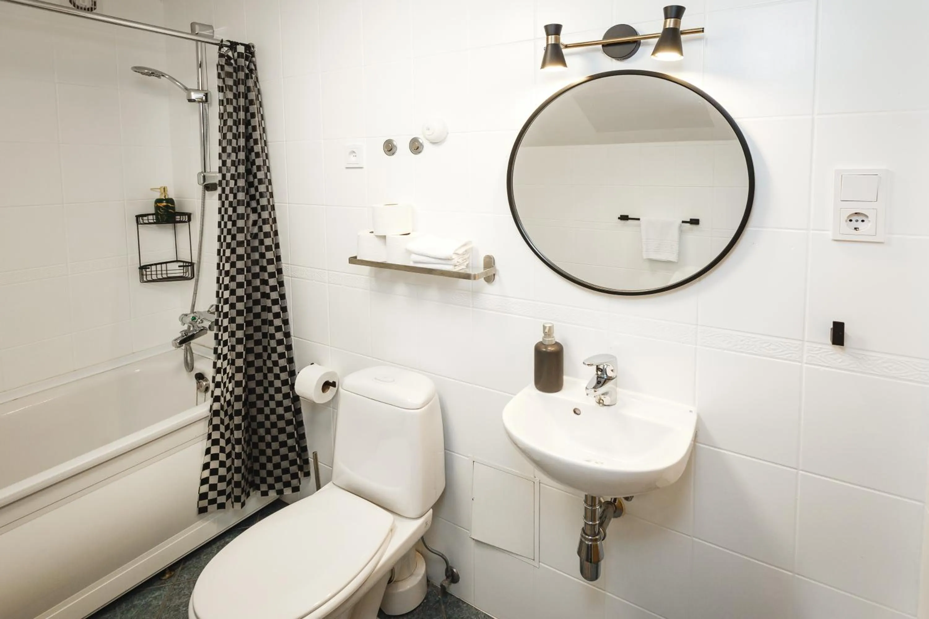 Bathroom in Bearsleys Downtown Apartments