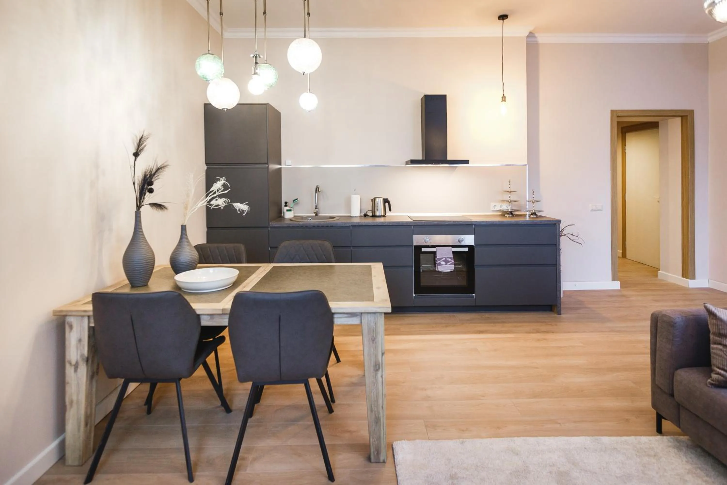 Dining area in Bearsleys Downtown Apartments