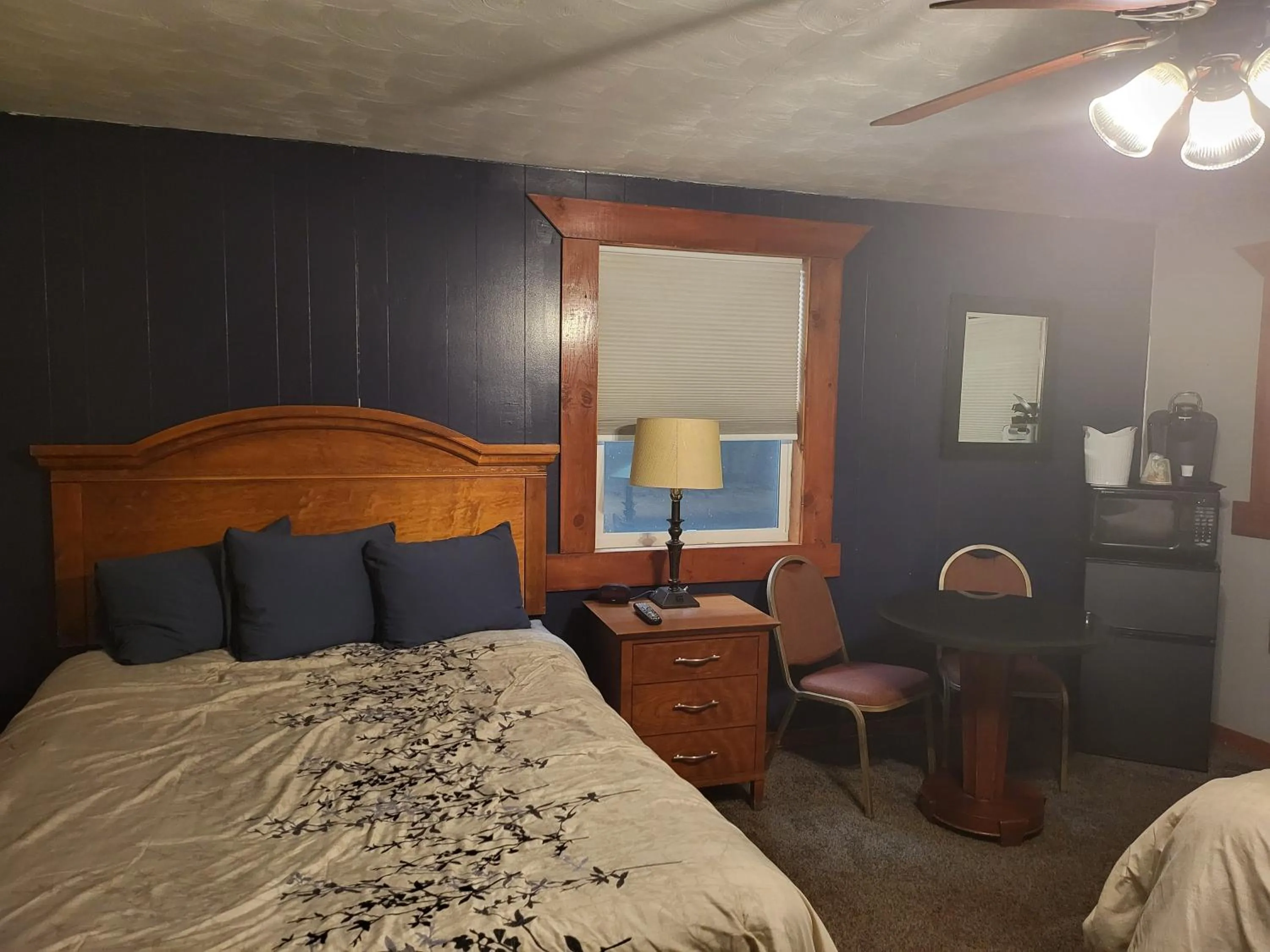 Bedroom, Bed in KJ's Inn and Suites By OYO Gettysburg US Hwy 212