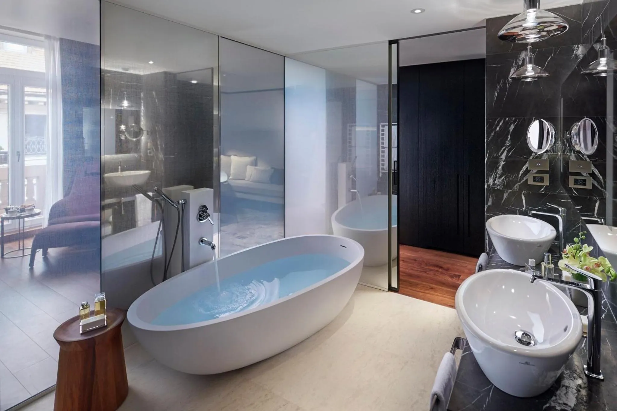 Bathroom in Mandarin Oriental, Milan